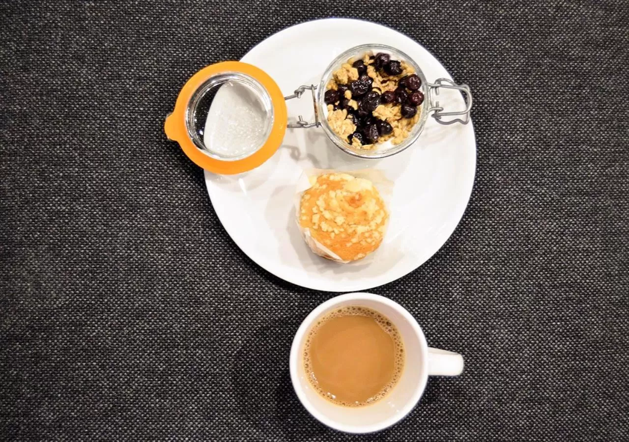 Restaurant/places to eat in NU Hotel