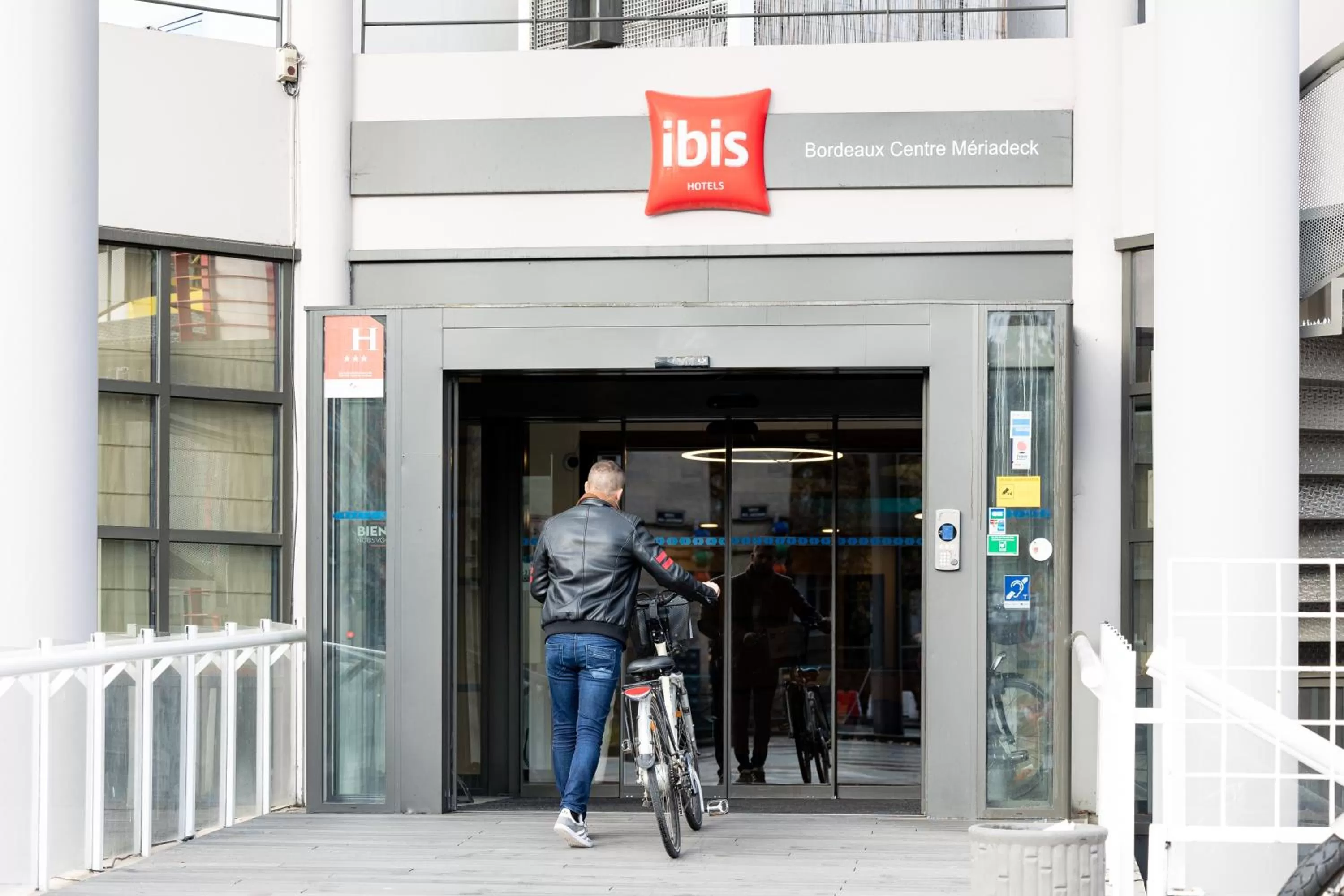 Lobby or reception in ibis Bordeaux Centre Meriadeck