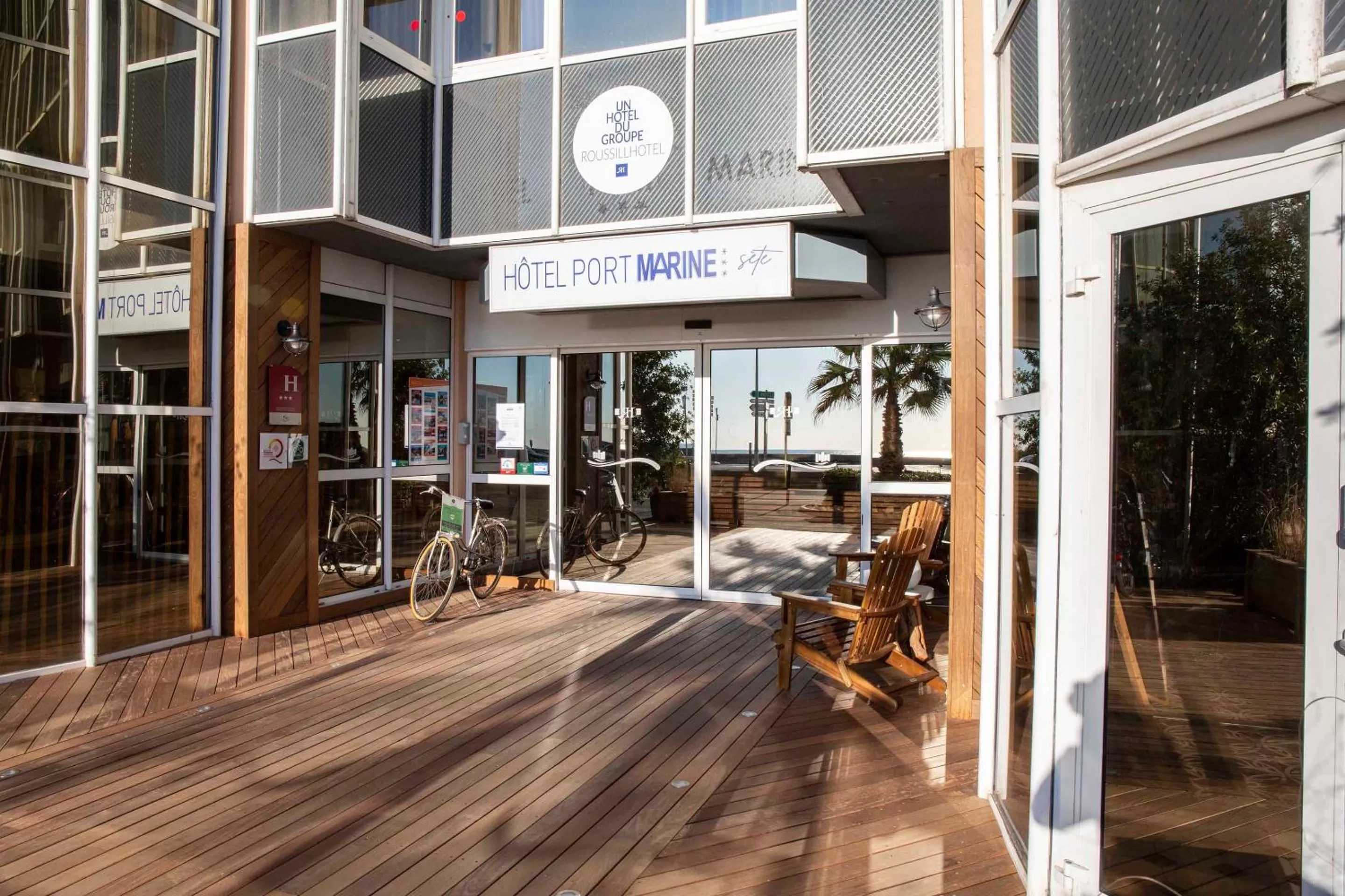 Facade/entrance in Hotel Port Marine