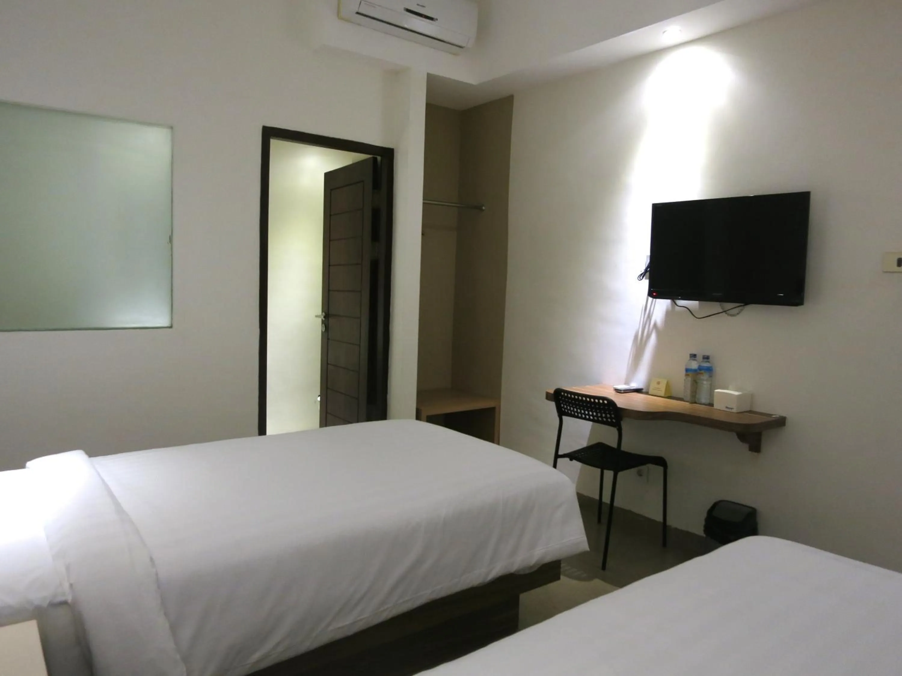 Bedroom, Bed in Hart Hotel Arjuna