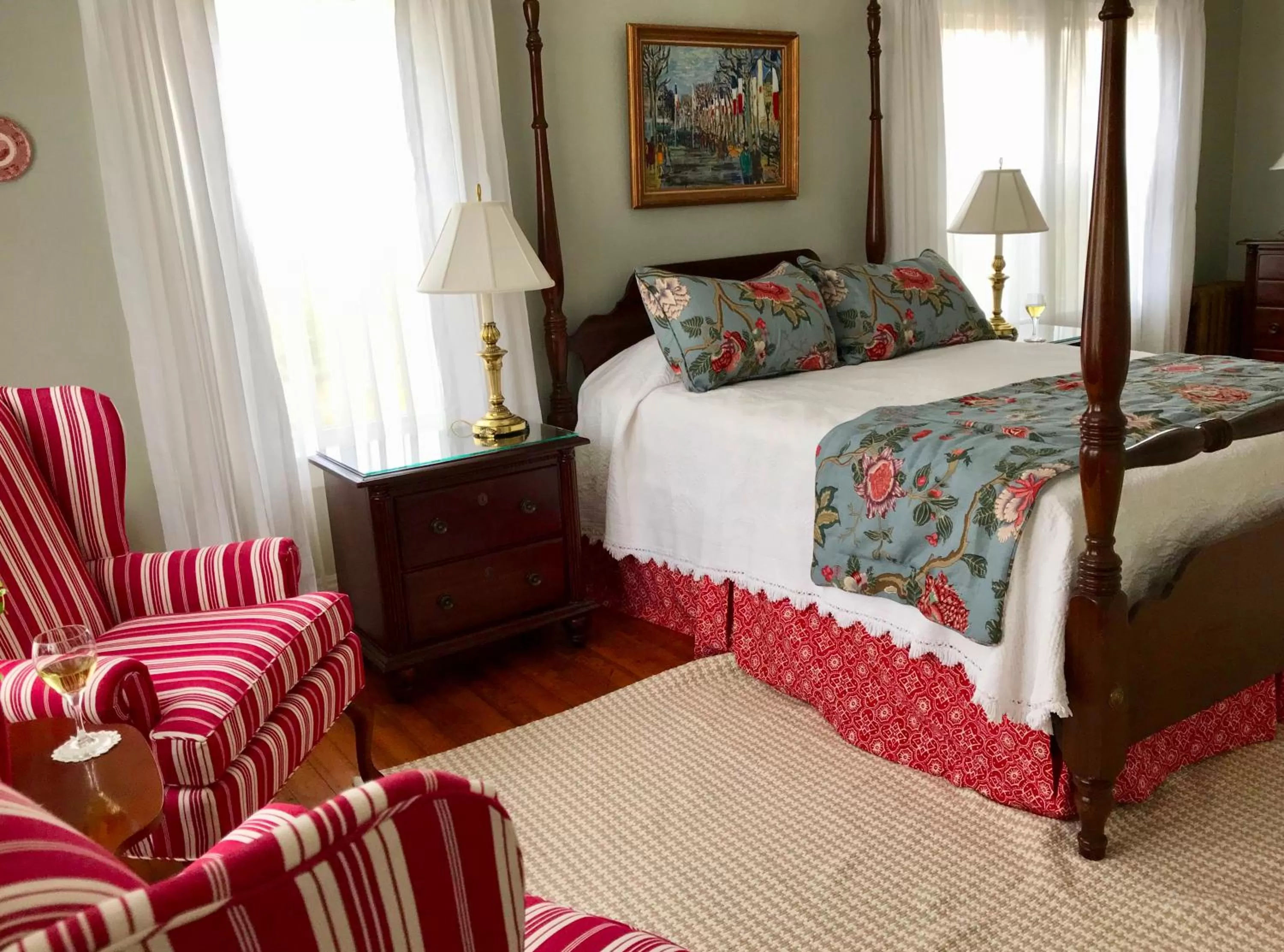 Bed in The Belmont Inn