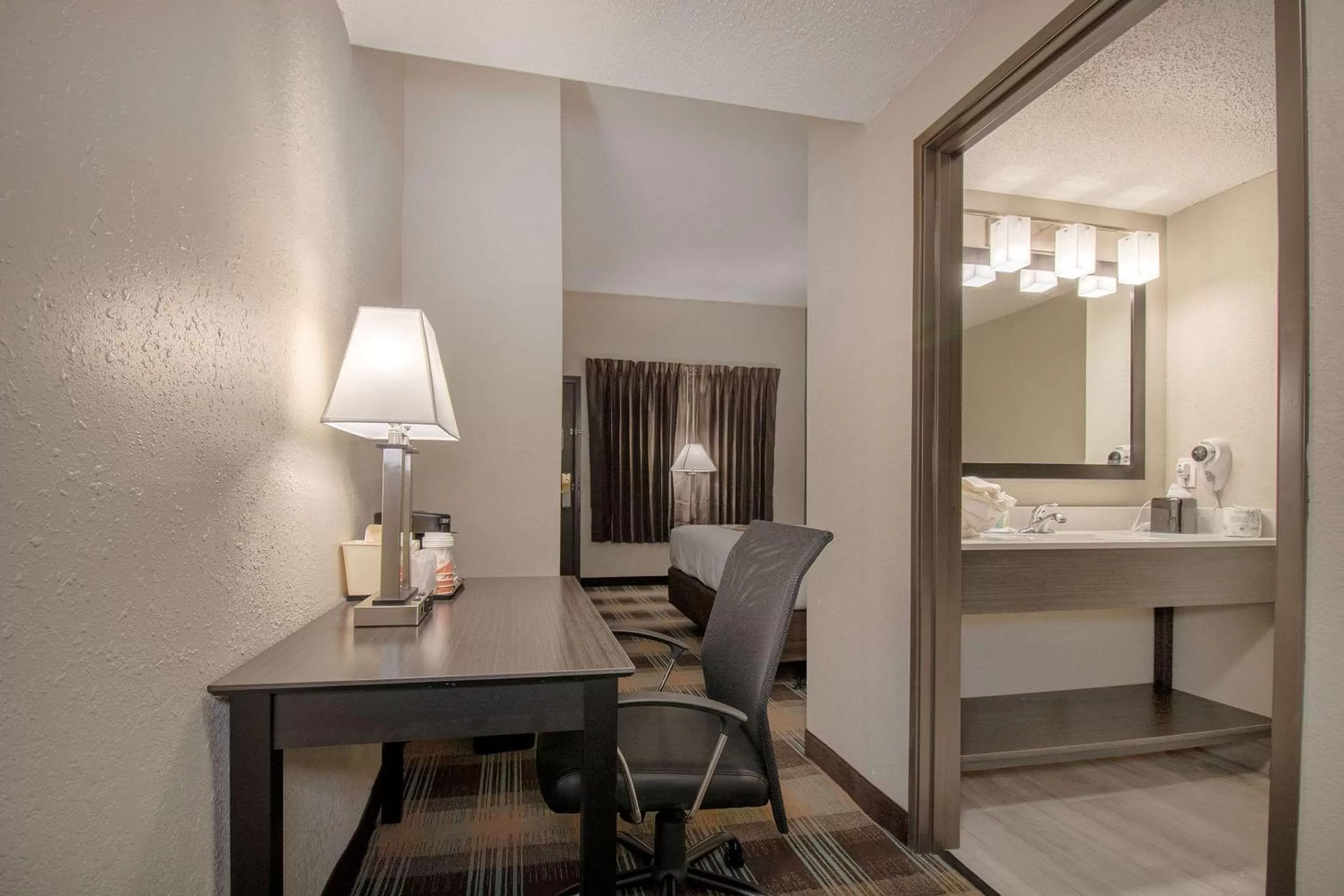 Queen Room - Accessible/Non-Smoking in Quality Inn