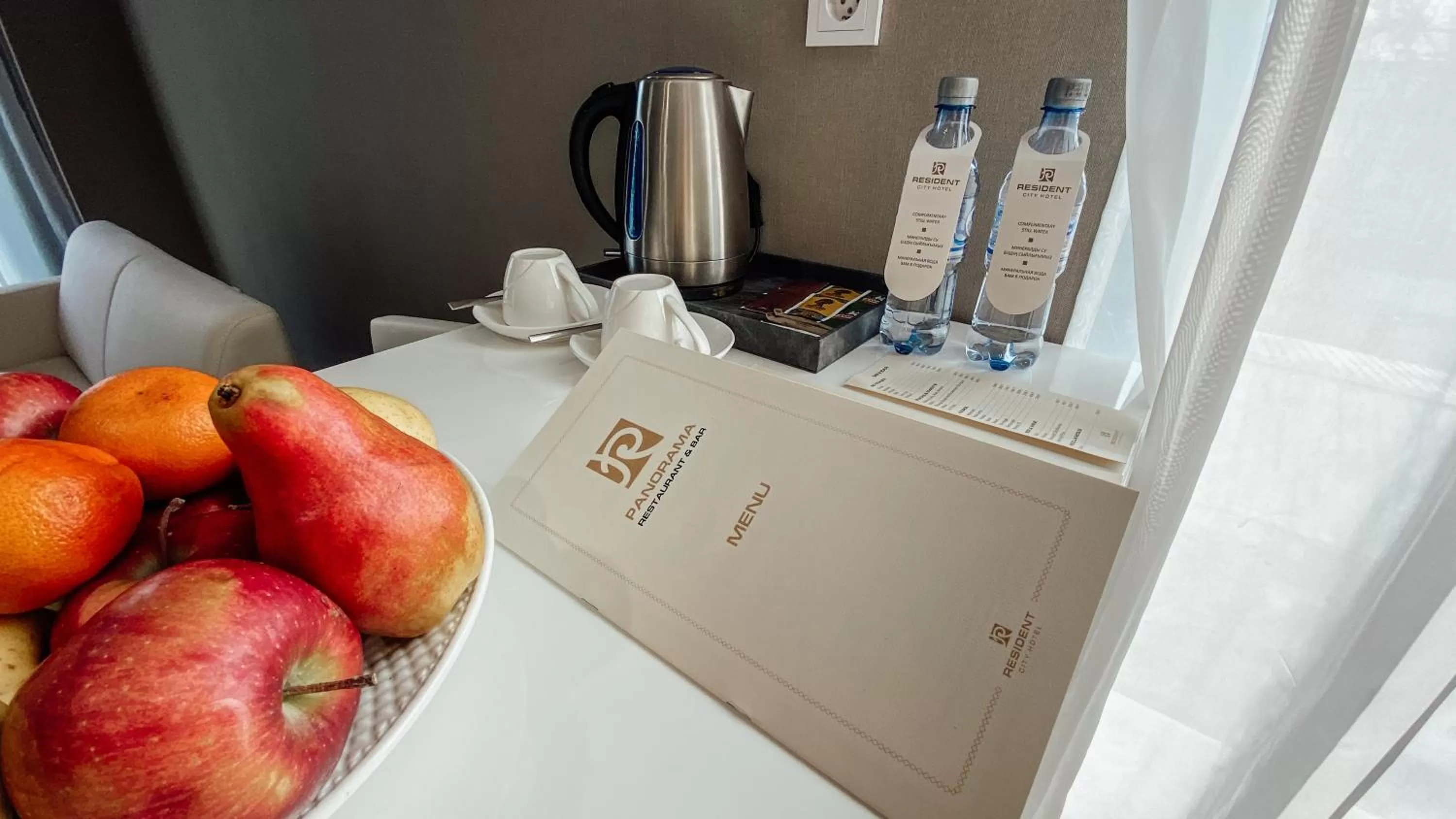 Coffee/tea facilities in Resident City Hotel