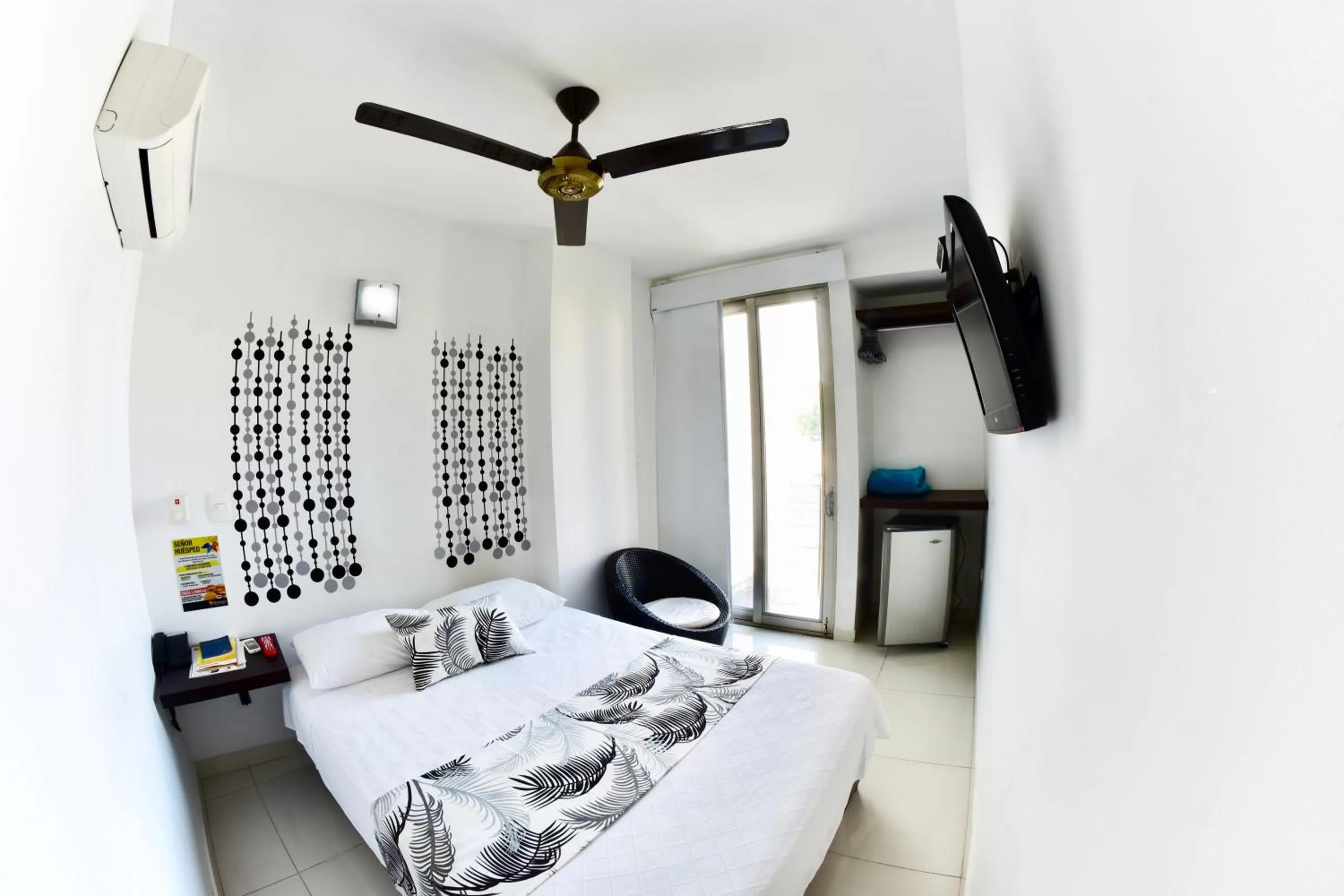 Photo of the whole room, Bed in Hotel Florida Sincelejo