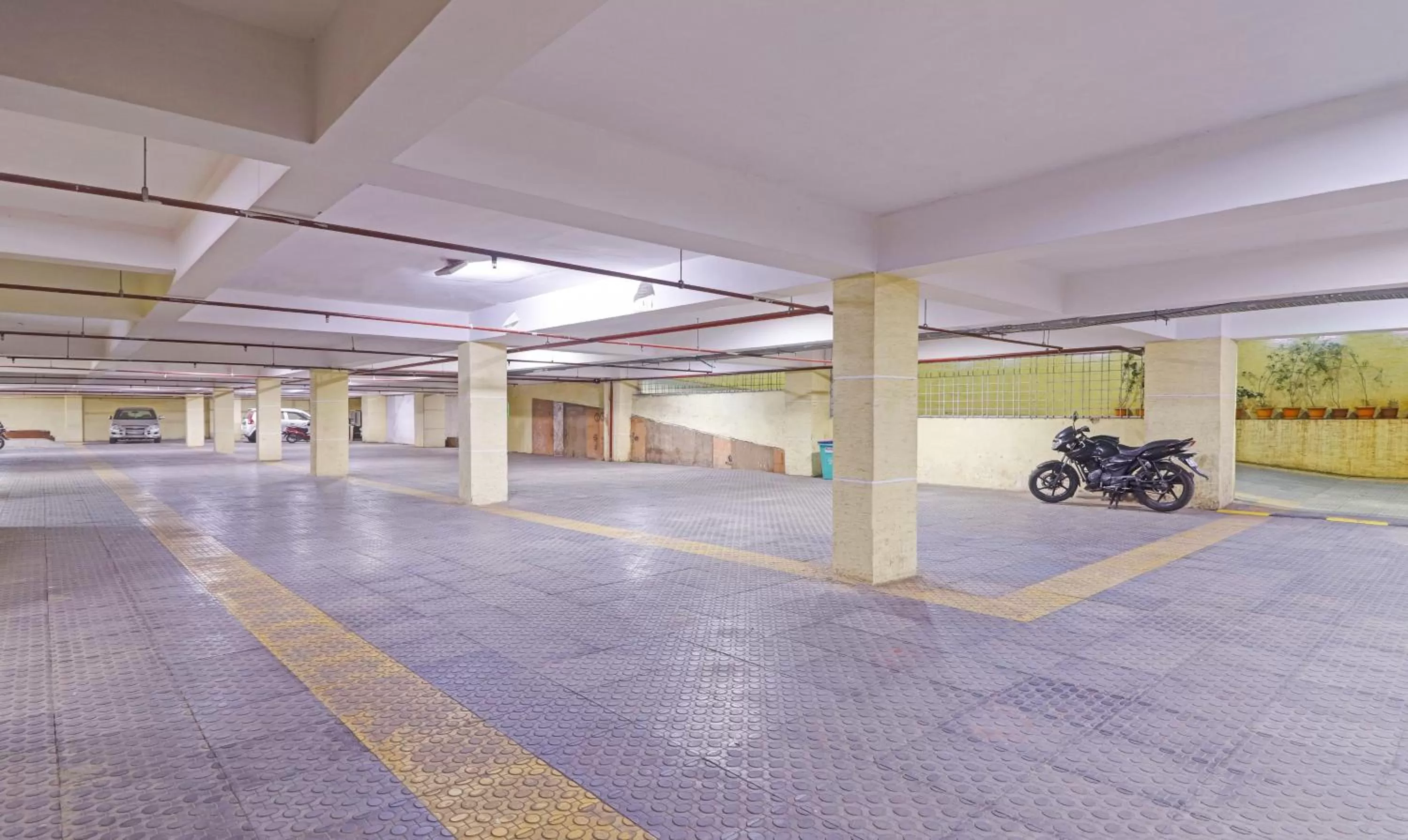 Parking in Treebo Tee