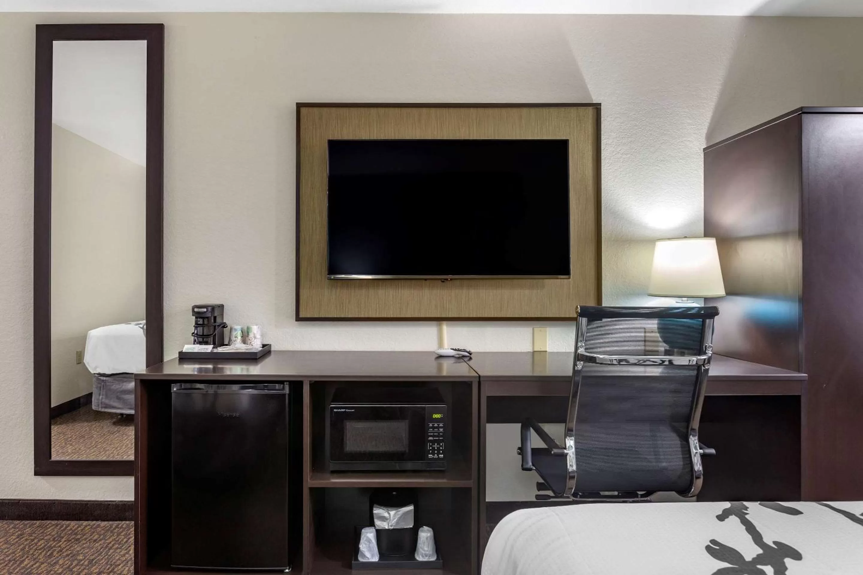 Photo of the whole room, Bed in Sleep Inn St Robert-Fort Leonard Wood