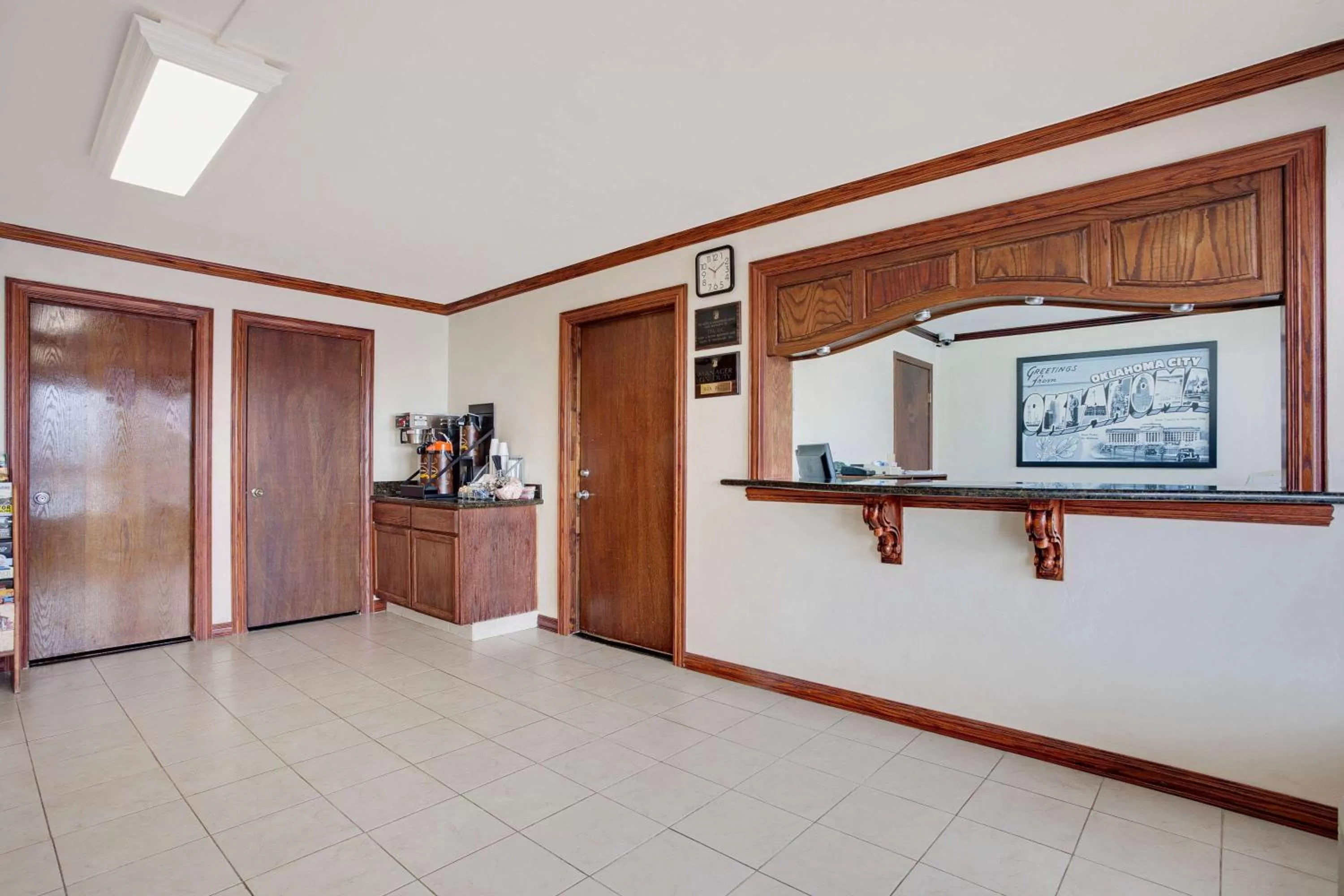 Lobby or reception in Super 8 by Wyndham Oklahoma/Frontier City