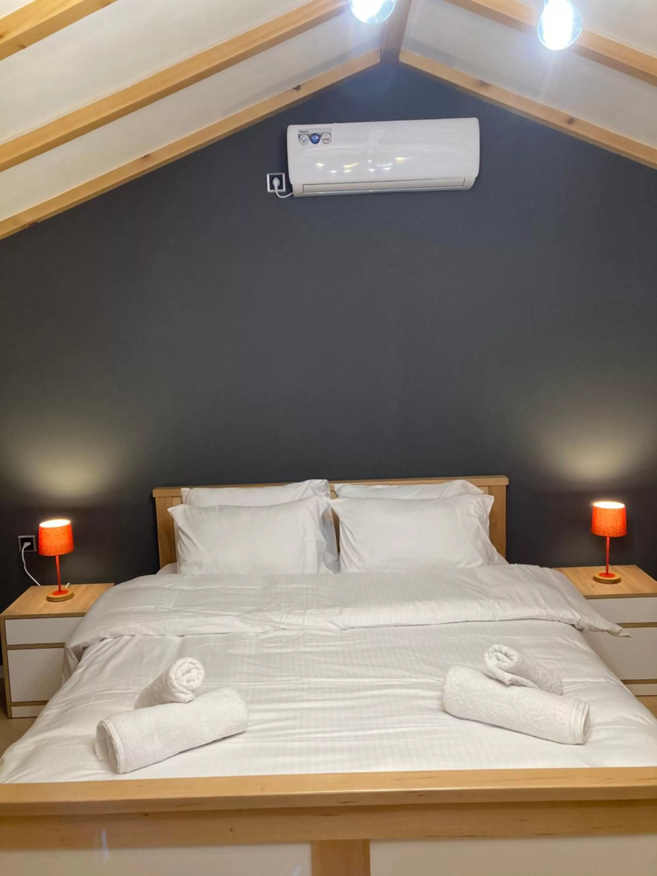 Bed in Borjomi Yellow Hotel