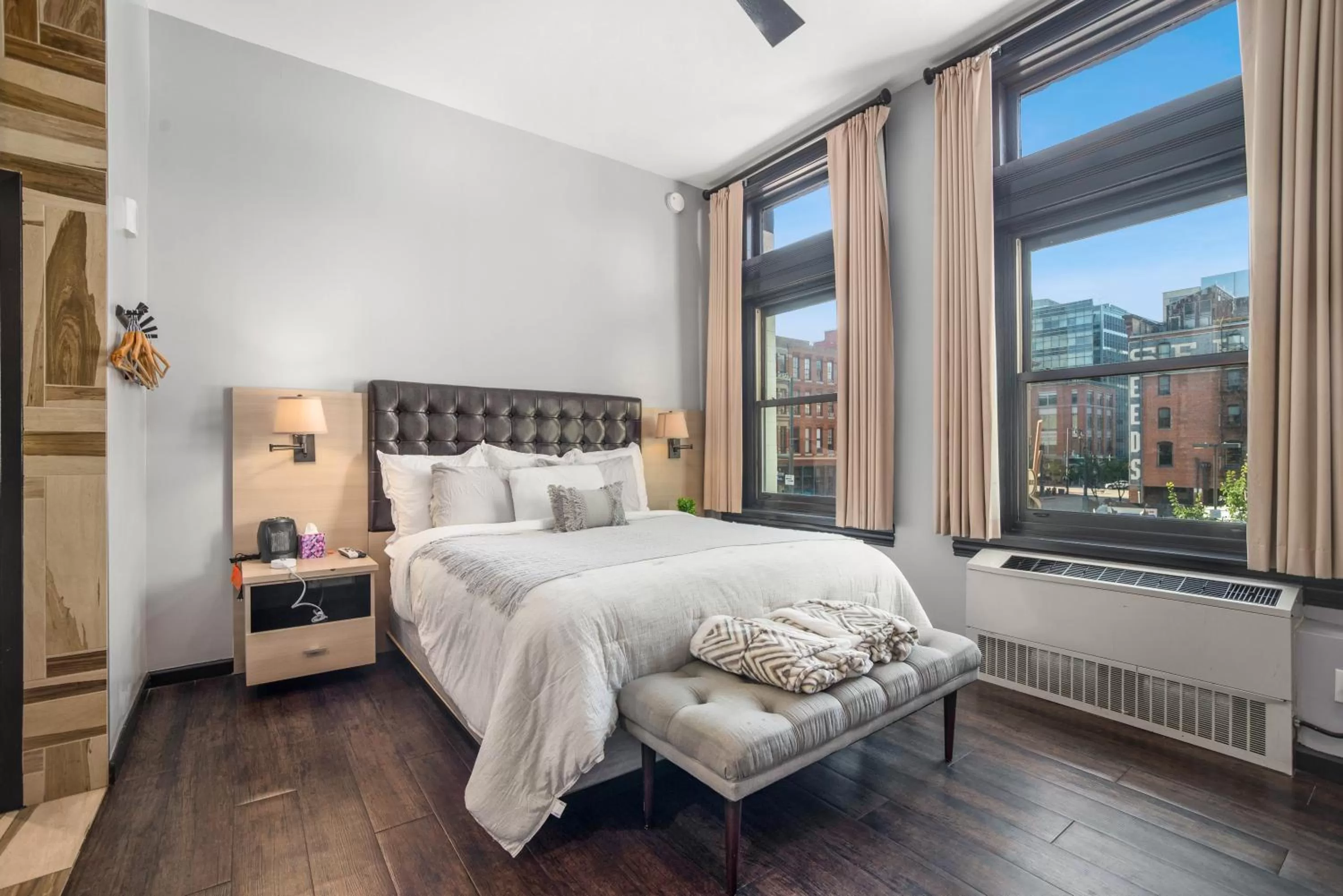 Photo of the whole room, Bed in Good Hotels Downtown Denver