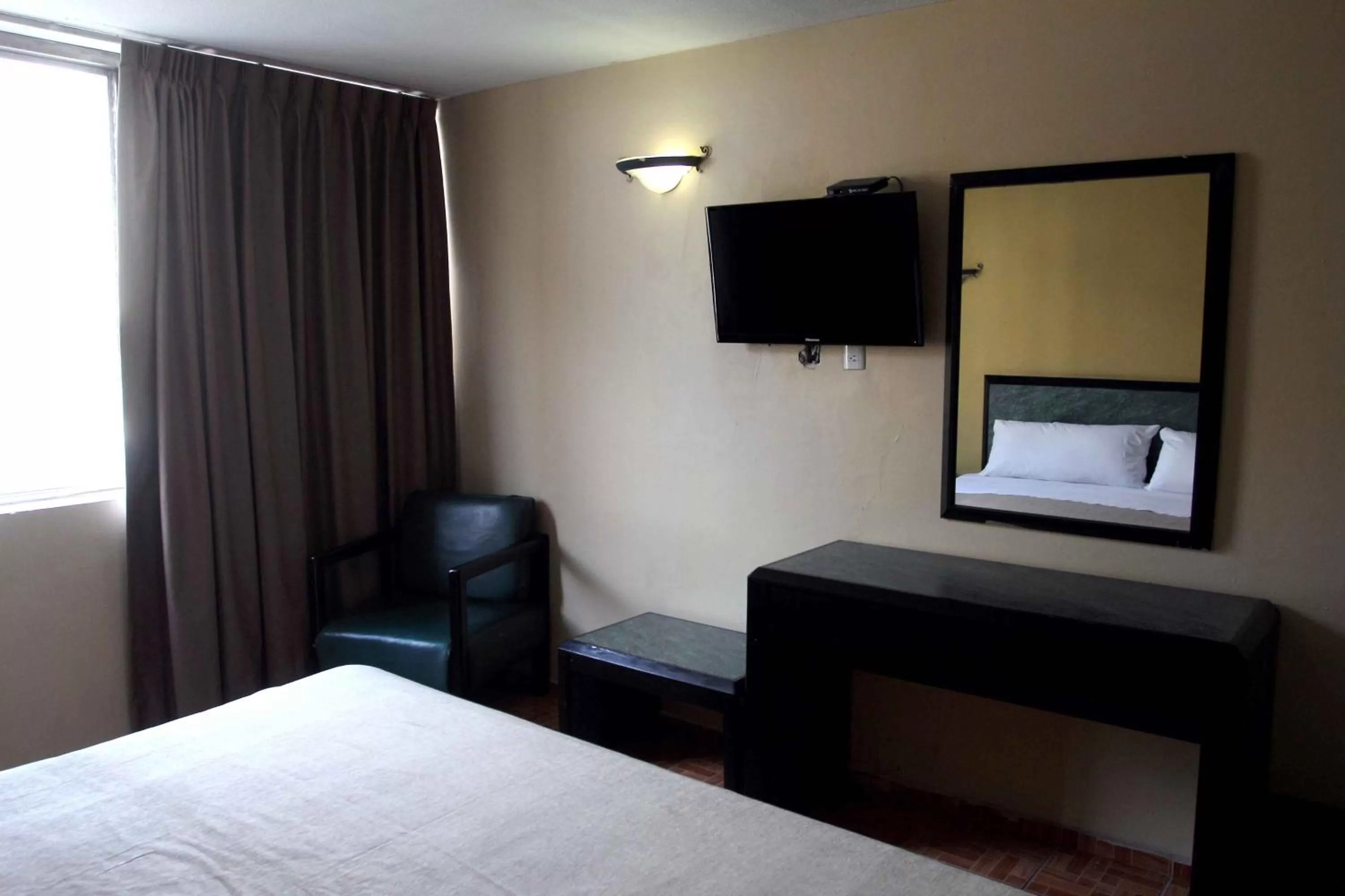 TV and multimedia, Bed in Hotel Universo