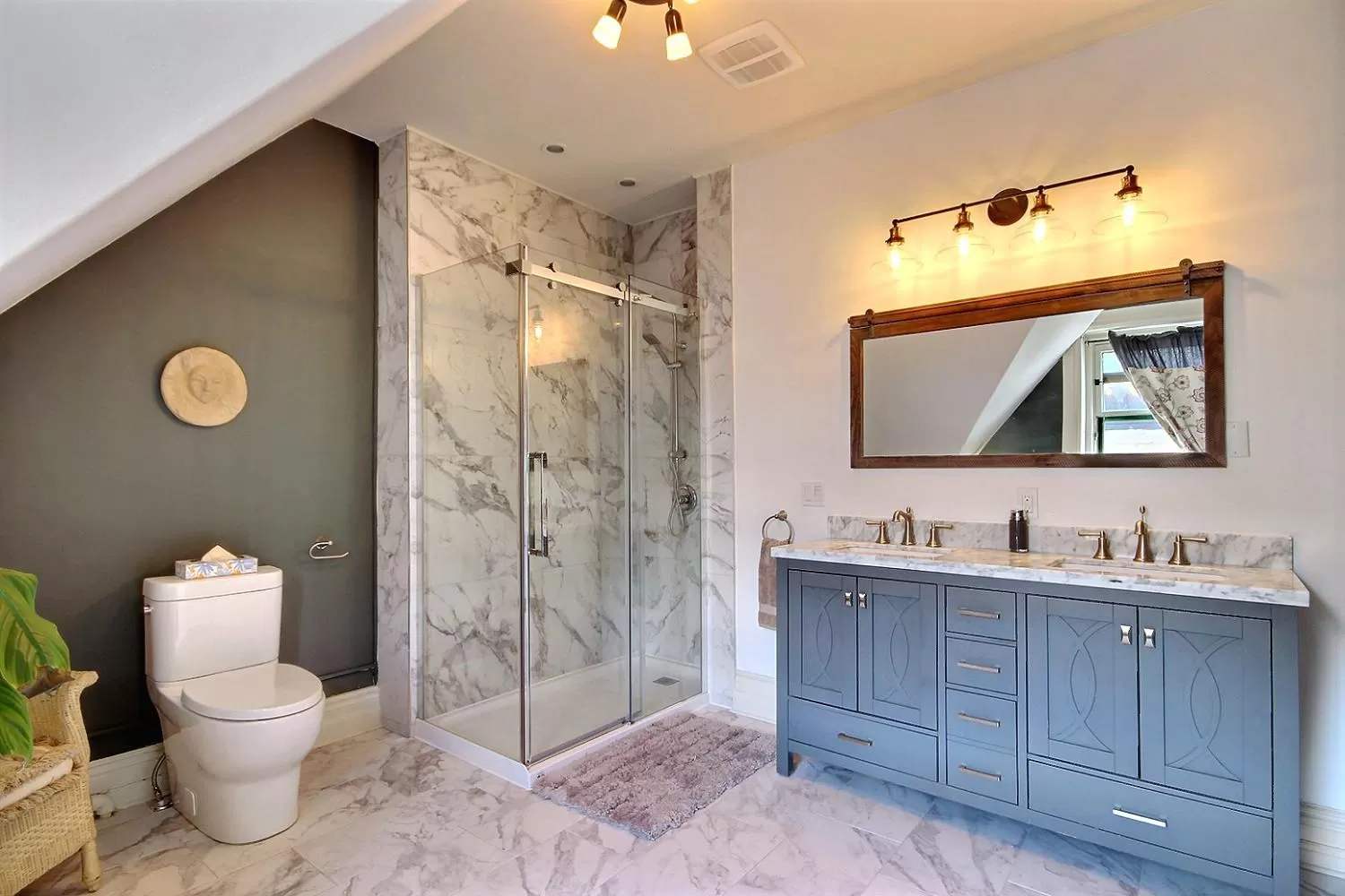 Shower in B&B Quebec