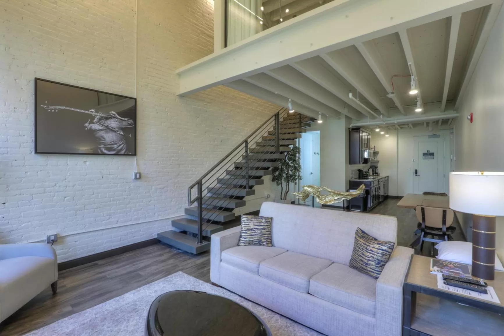 Living room in Studio 154 Hotel