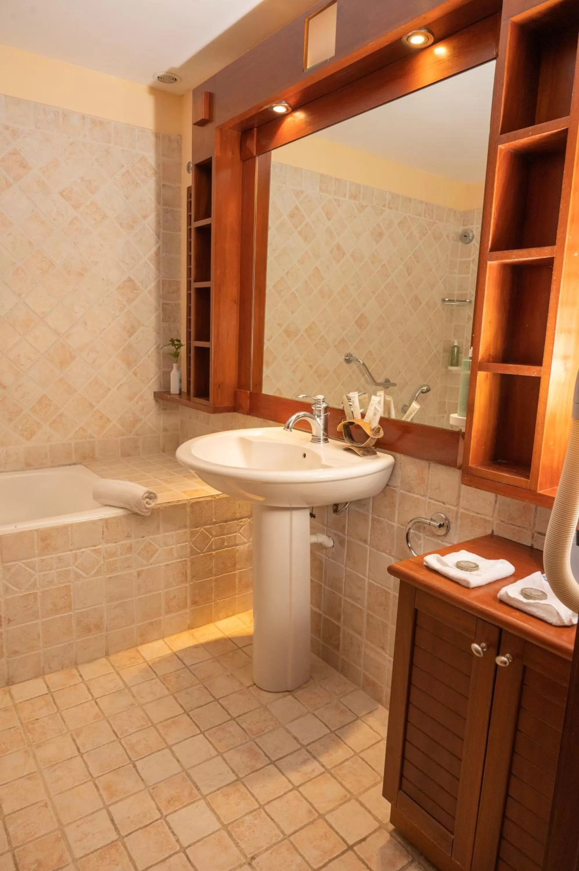 Bathroom in Hotel Bakoua Martinique