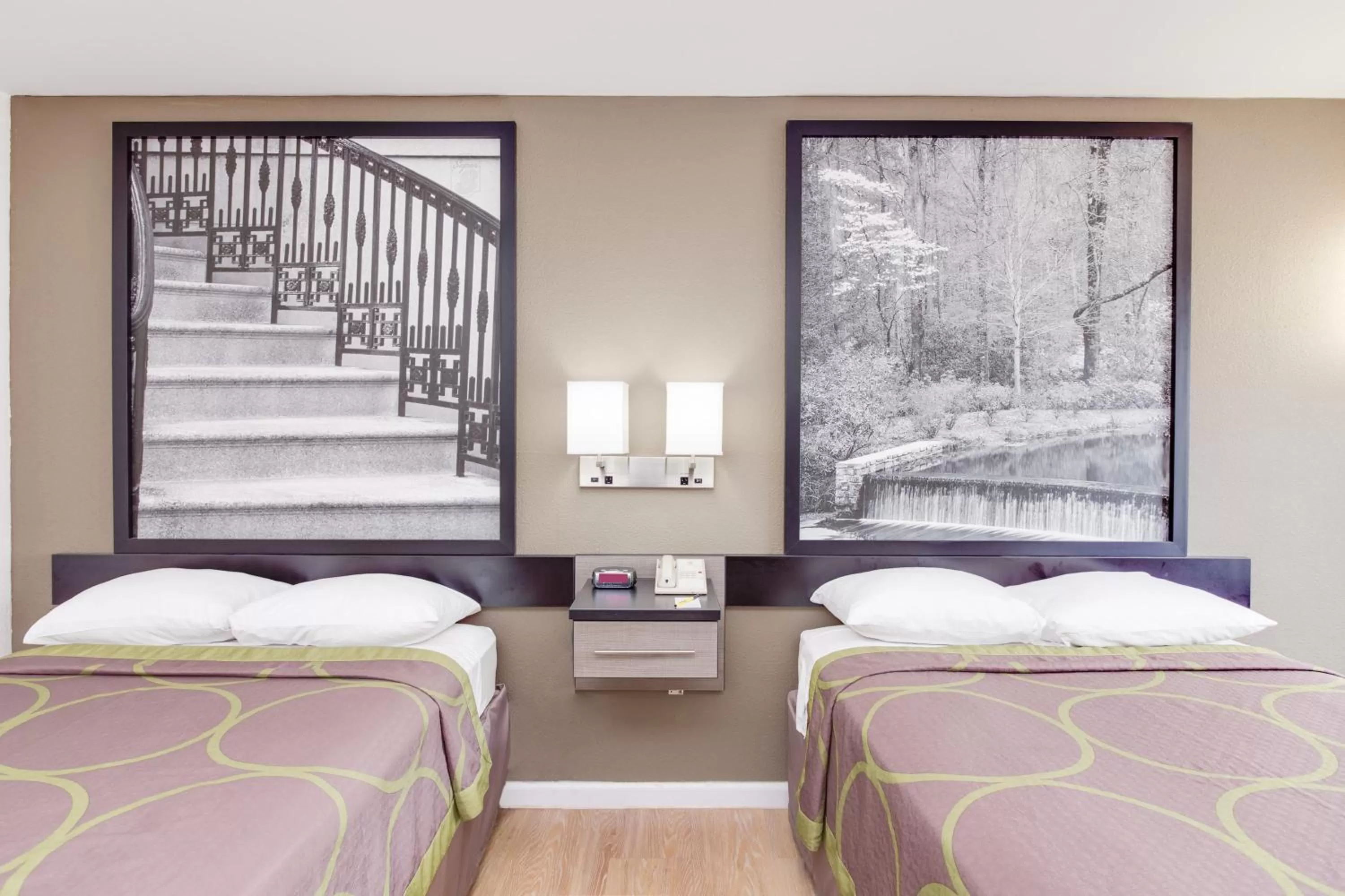 Bed in Super 8 by Wyndham Dalton