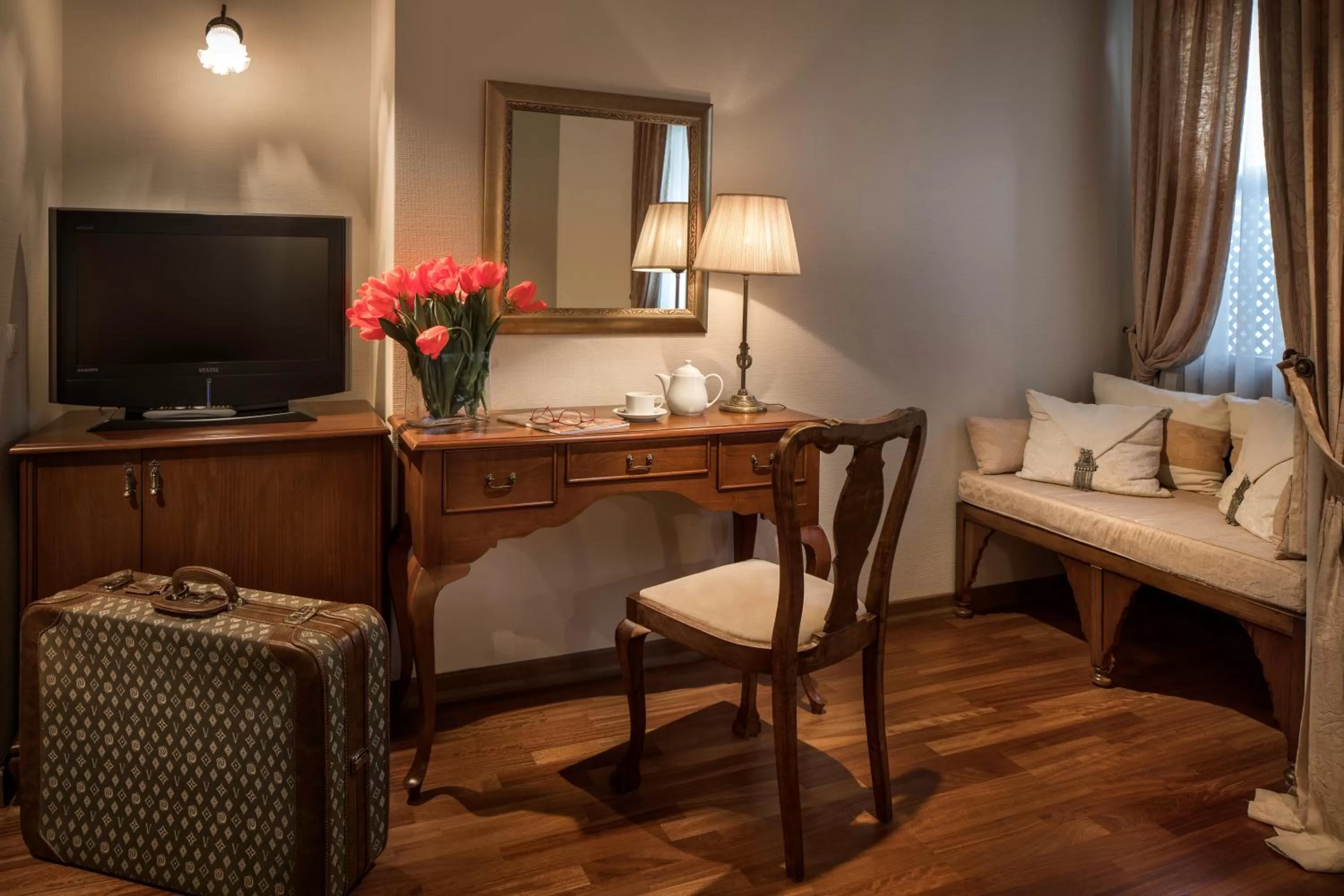 Decorative detail, Bed in Hotel Sari Konak