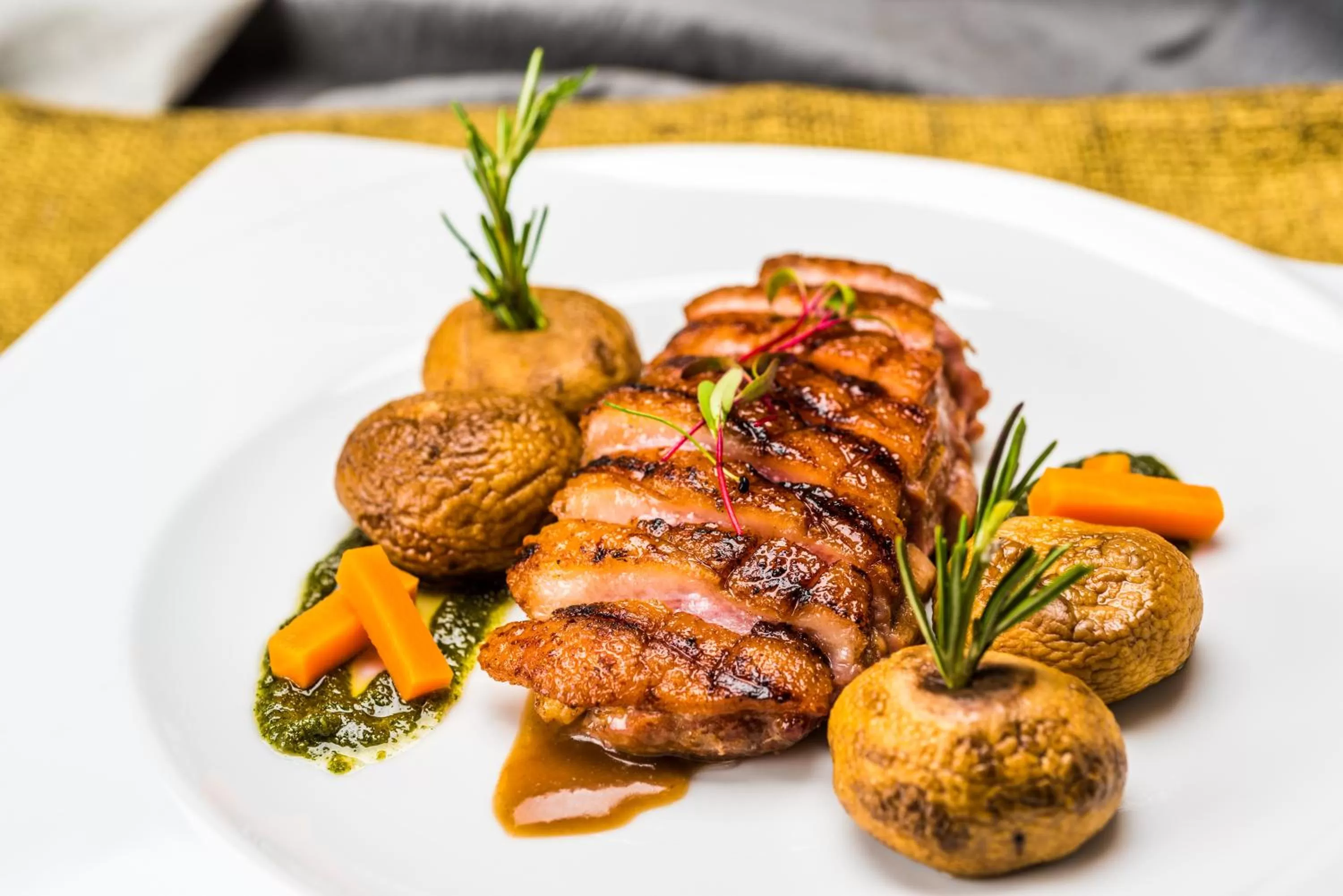 Food in Cosmos 100 Hotel & Centro de Convenciones - Hoteles Cosmos