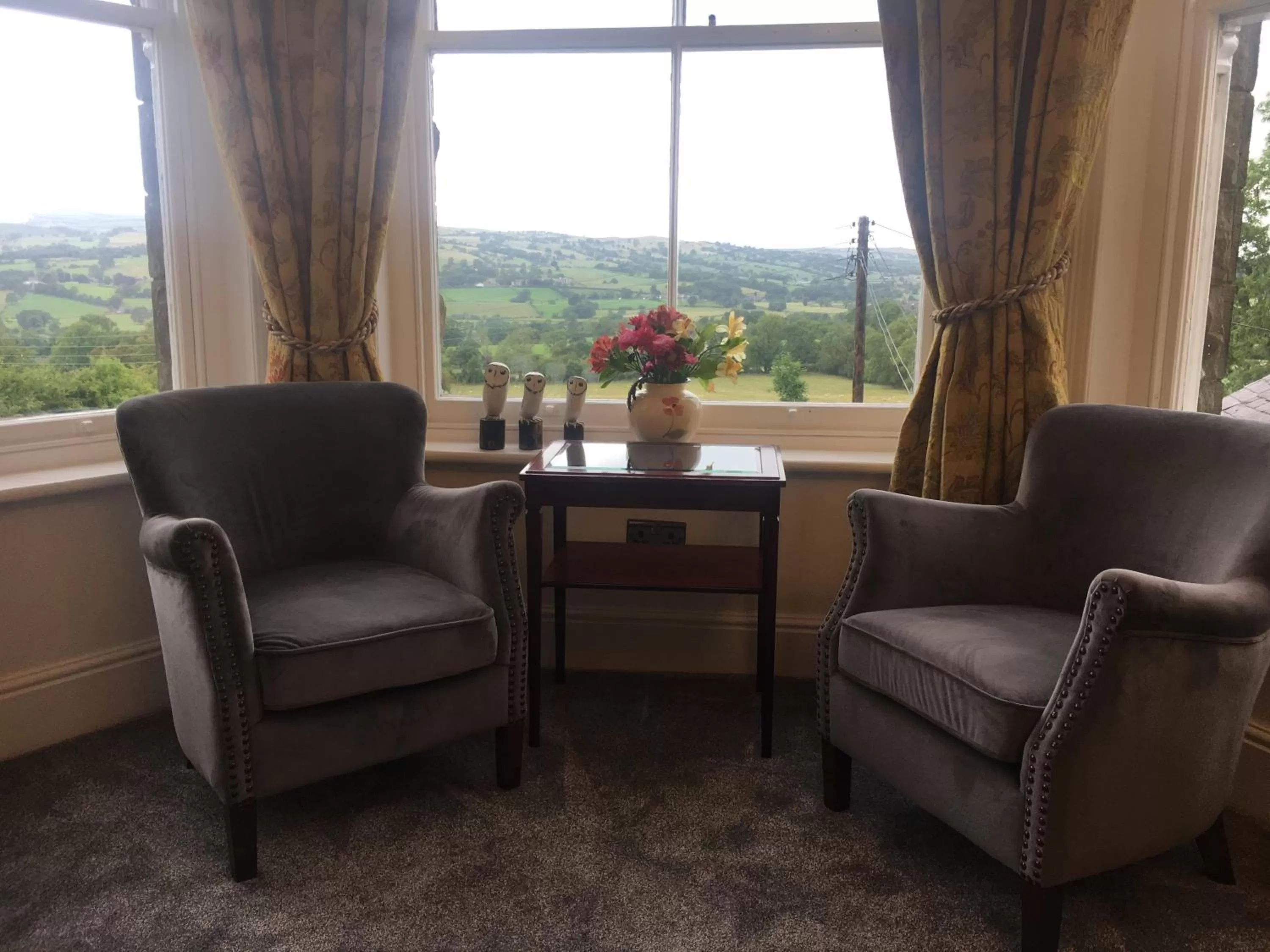 Seating Area in Greendale View