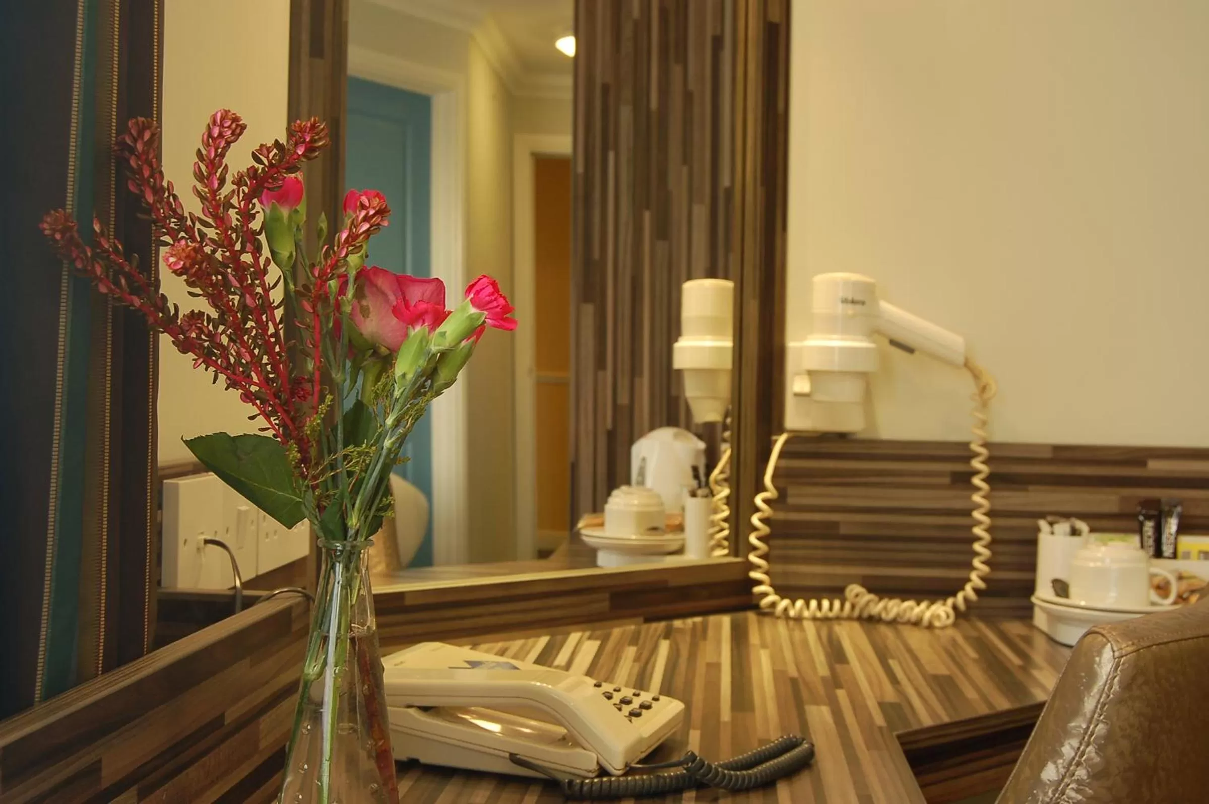 Seating area in Diamond Lodge