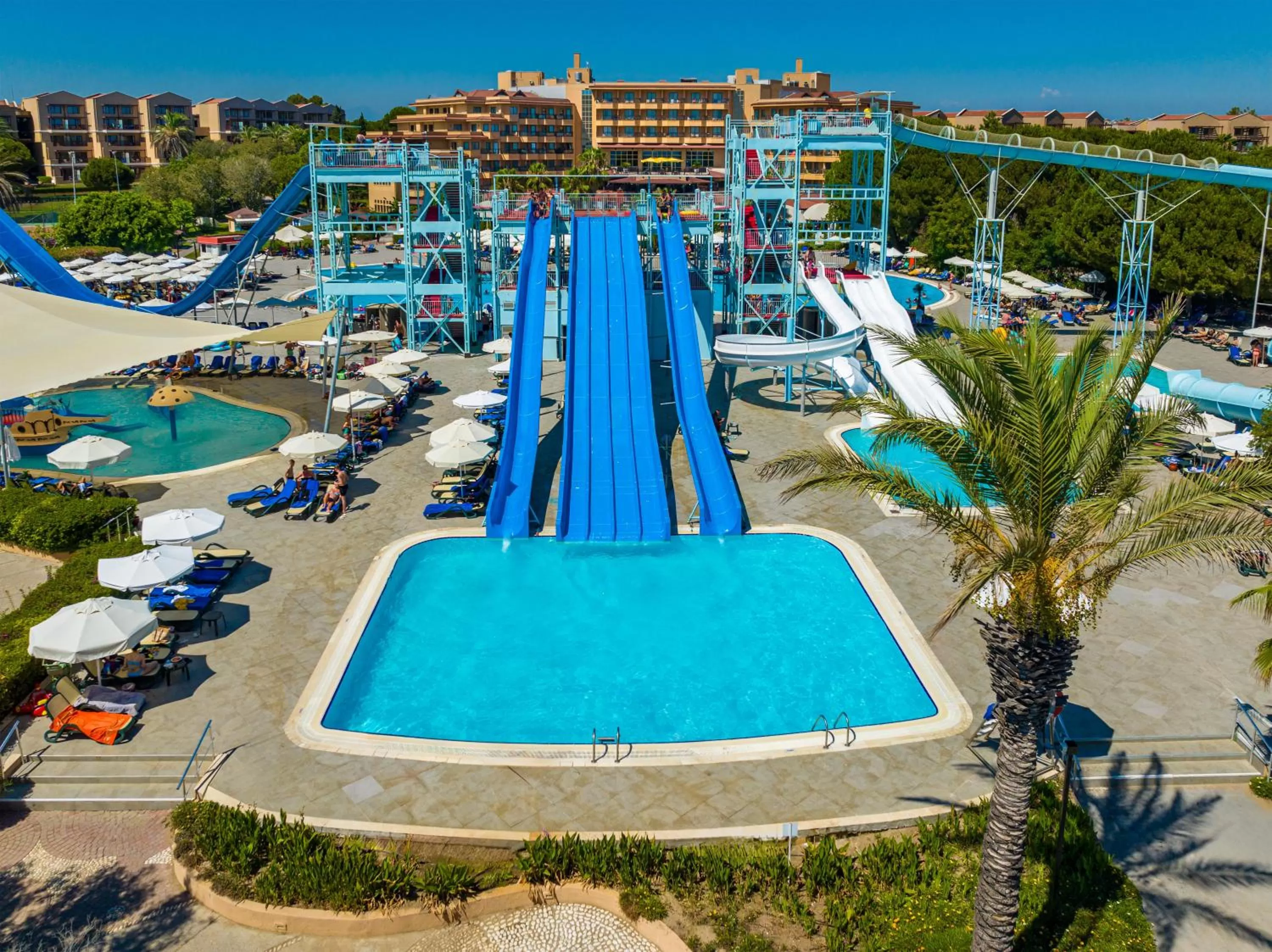 Swimming pool in Asteria Family Resort Belek