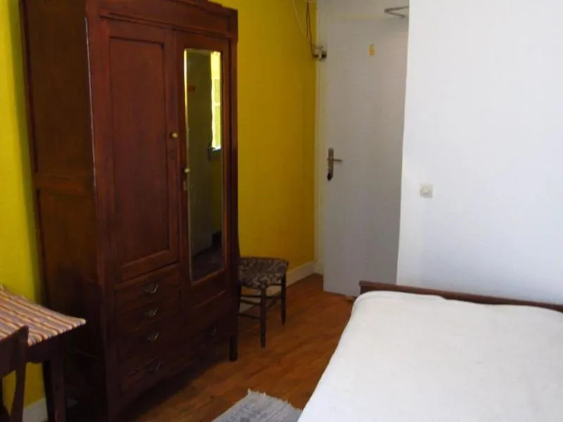 Bedroom, Bed in Hotel d'Orléans Paris Gare de l'Est