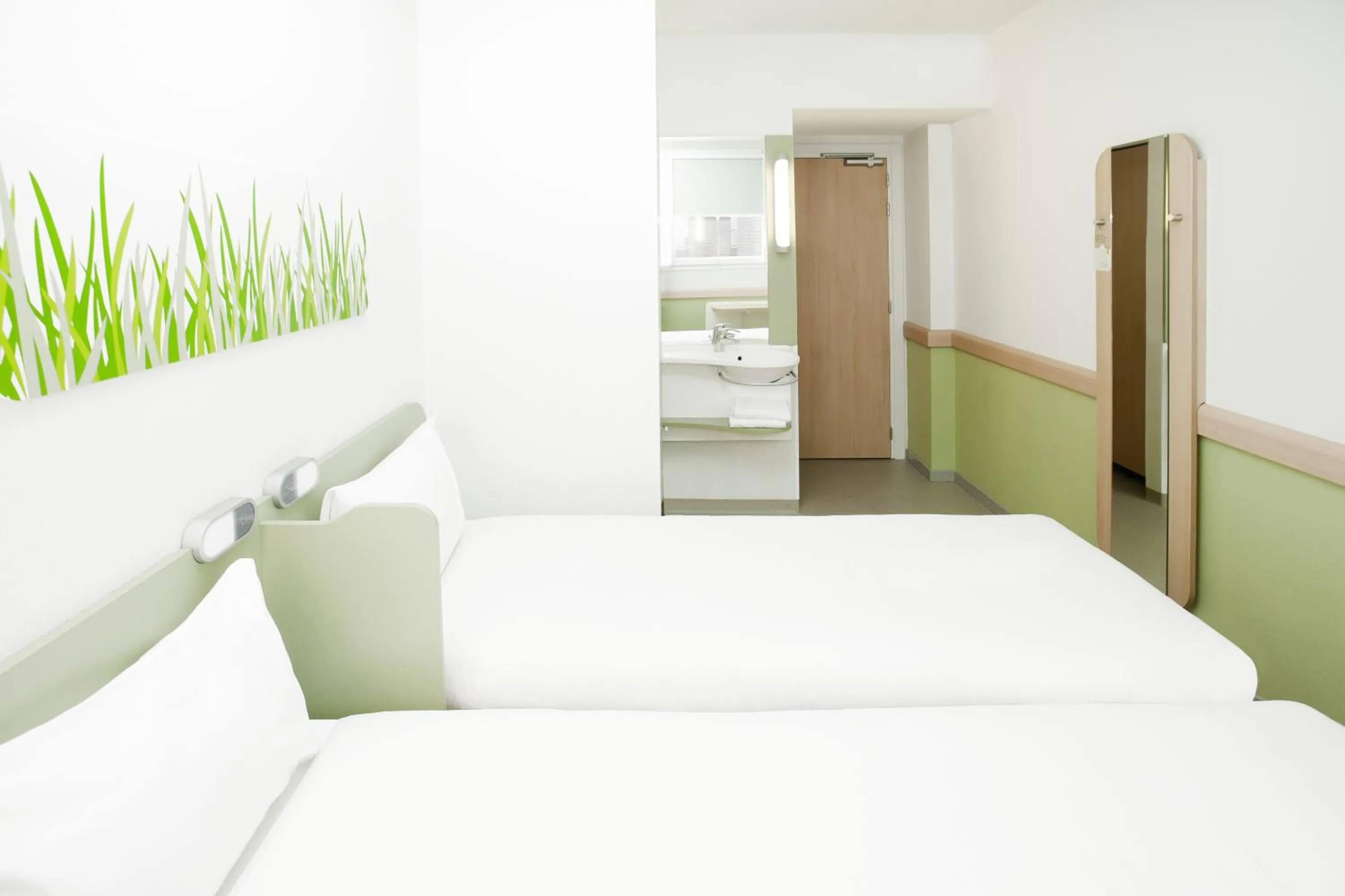 Photo of the whole room, Bed in Ibis Budget Madrid Centro Las Ventas