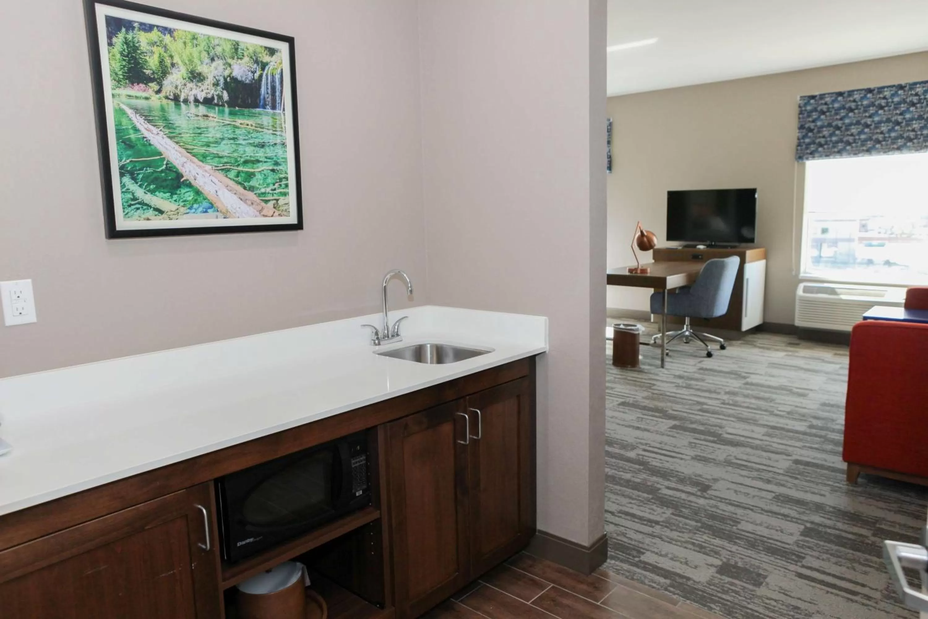 Bedroom in Hampton Inn & Suites Lafayette