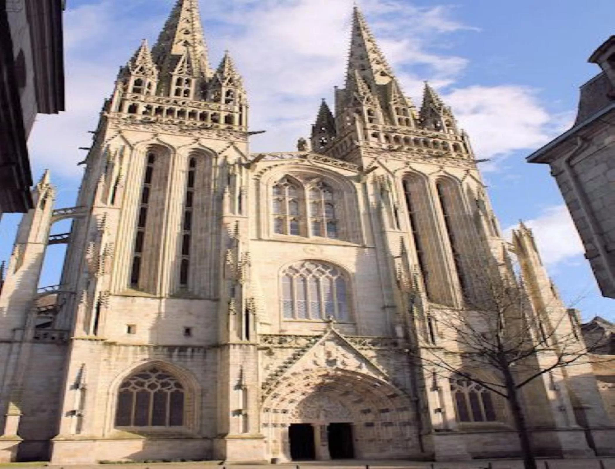 Nearby landmark, Property Building in Chambres d'hôtes de Pont C'Hoat