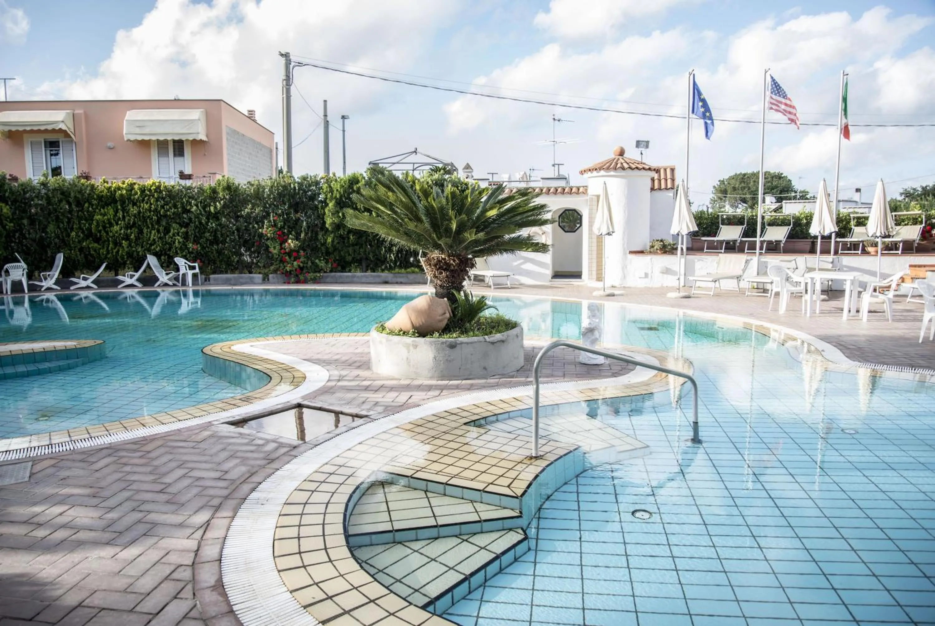Swimming pool in Hotel Internazionale