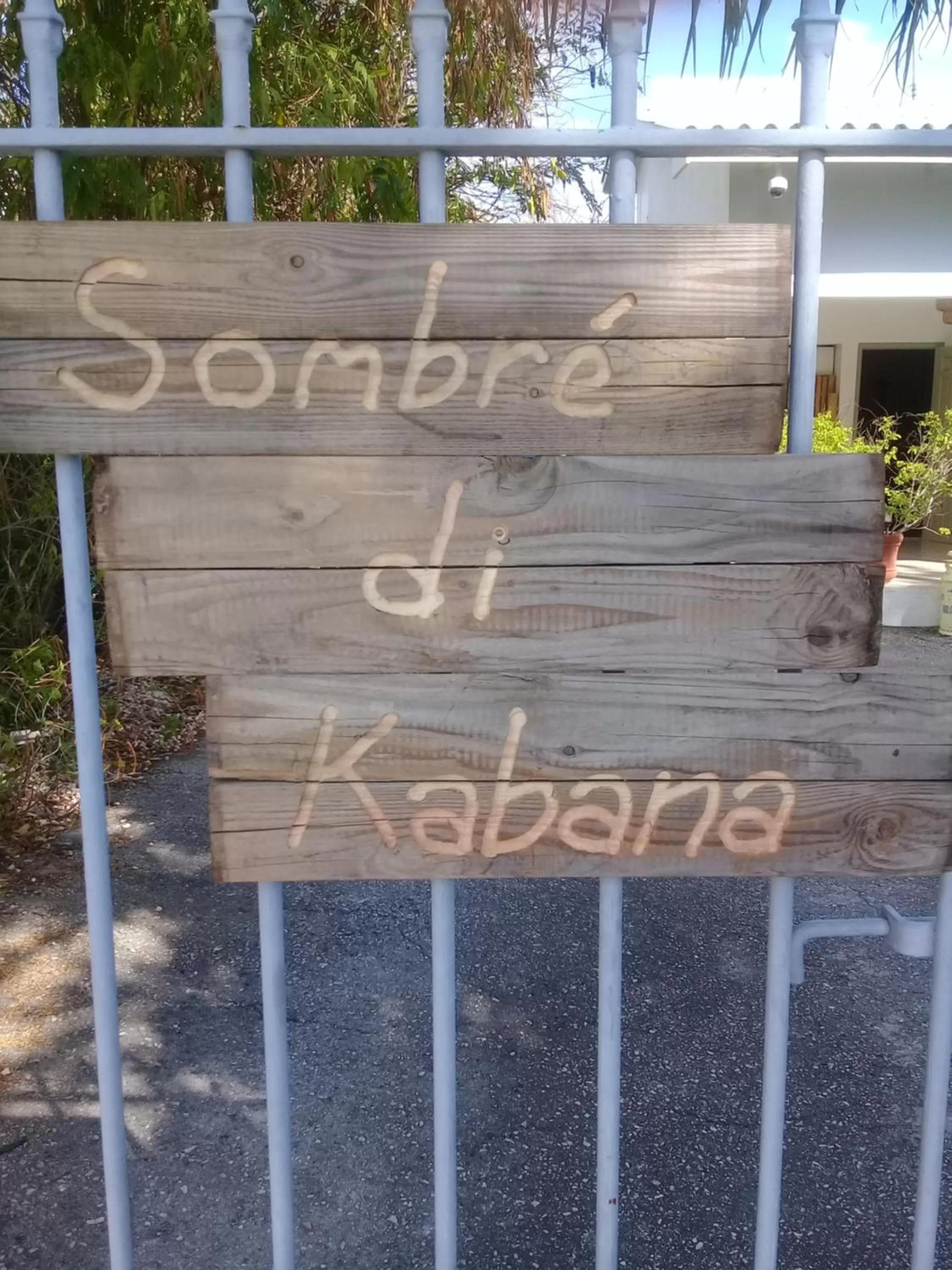 Property logo or sign in B&B Sombre di Kabana