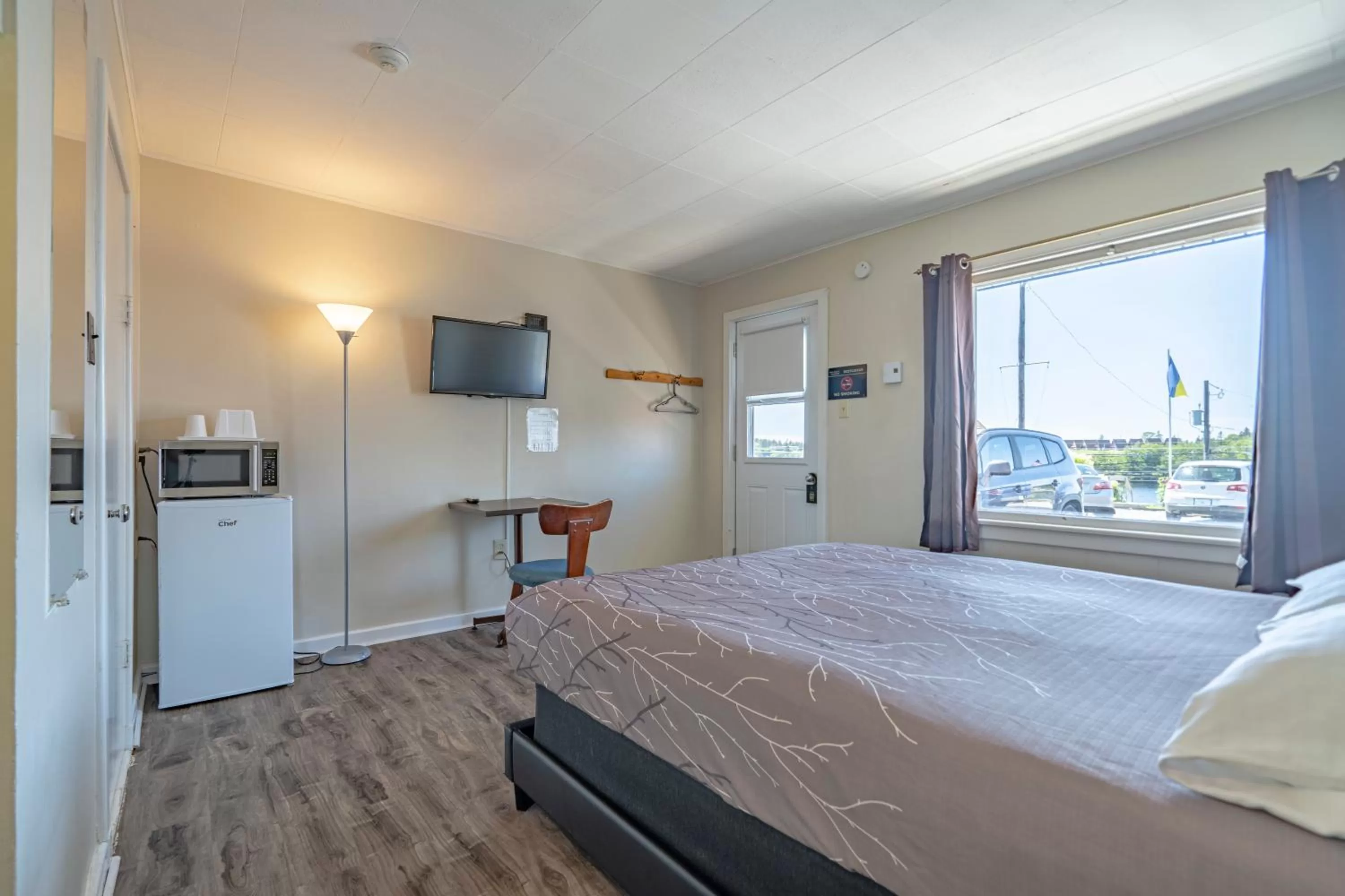 Bedroom, Bed in Novastar Motel On The Lake