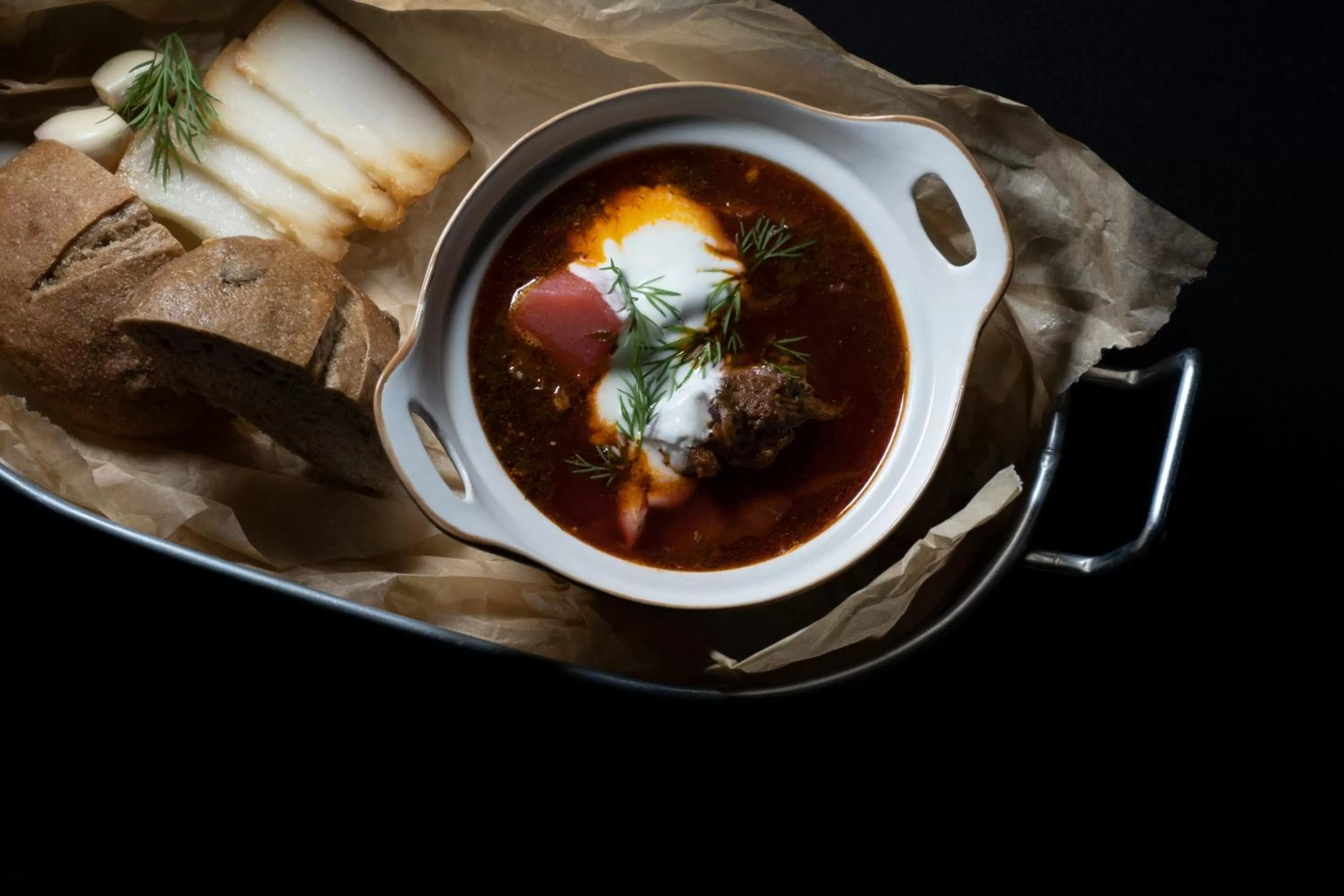 Restaurant/places to eat in Grand Opera Hotel