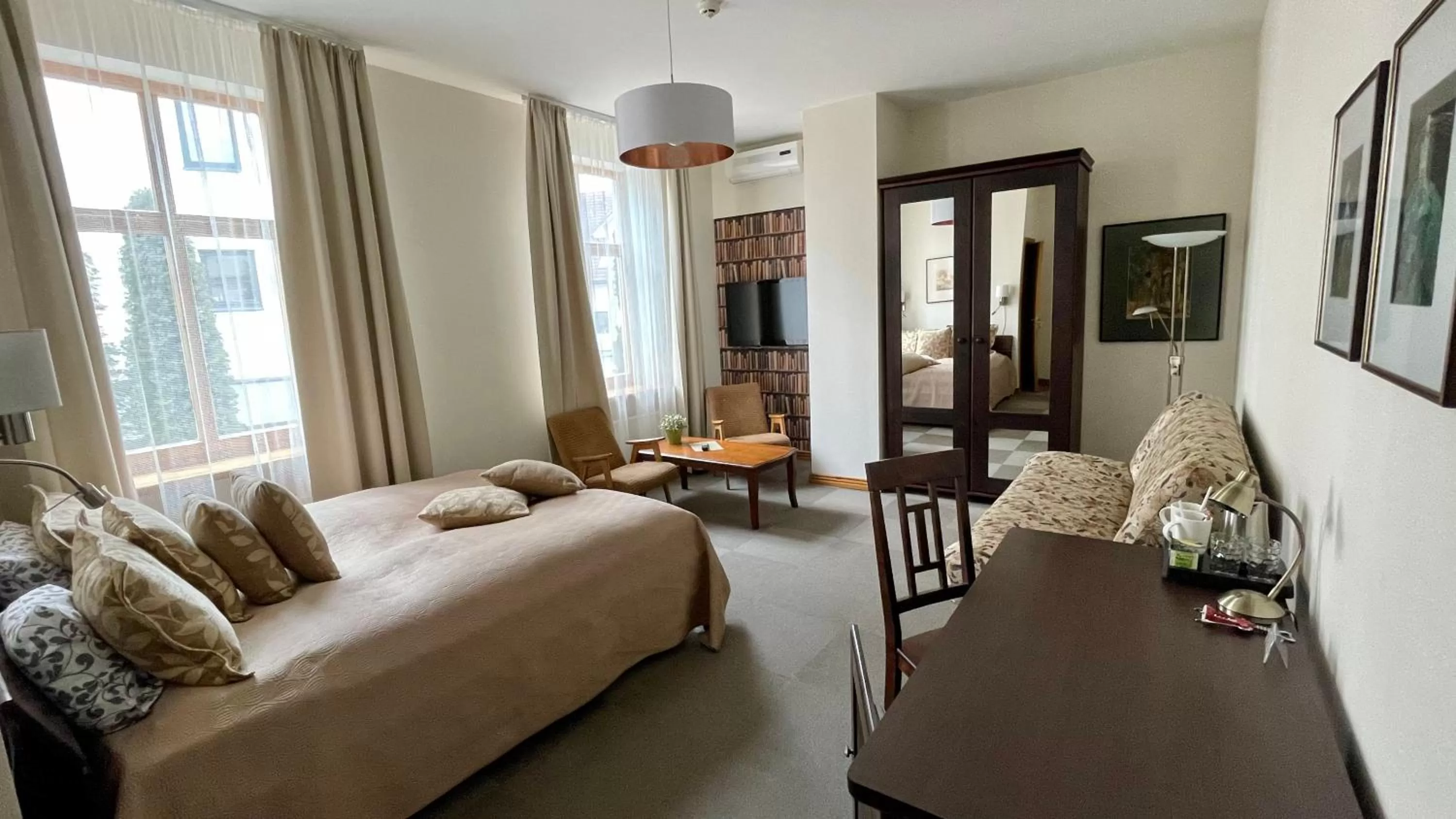 Photo of the whole room, Bed in Hotel Vilhelmine