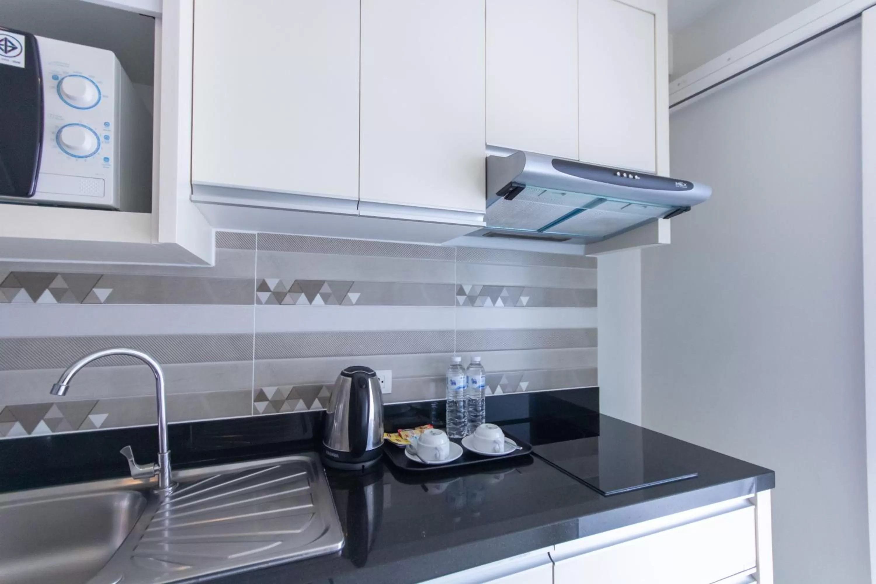 stove in United Residence Ekamai Bangkok