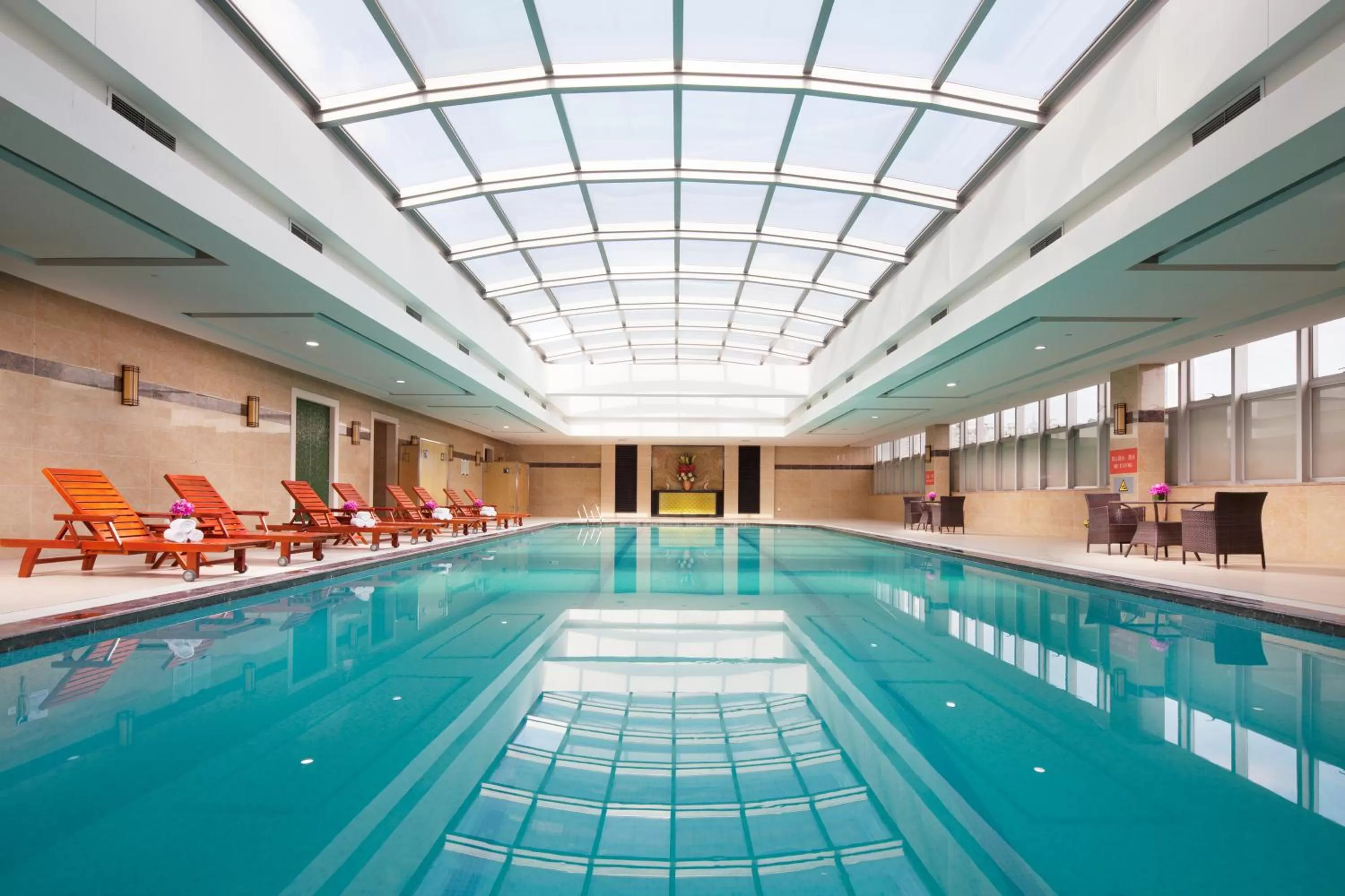 Pool view in Jin Jiang Tower