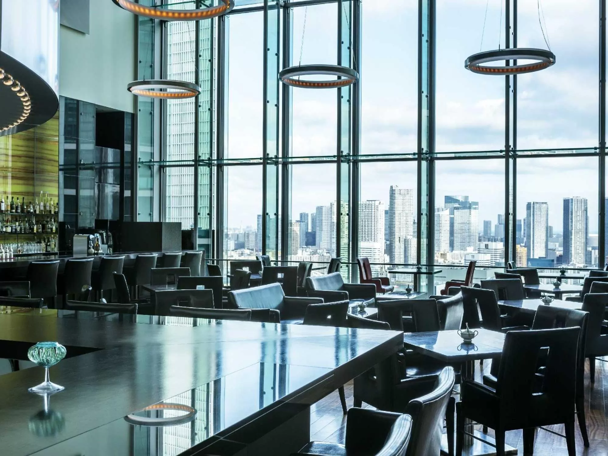 Restaurant/places to eat in The Royal Park Hotel Iconic Tokyo Shiodome