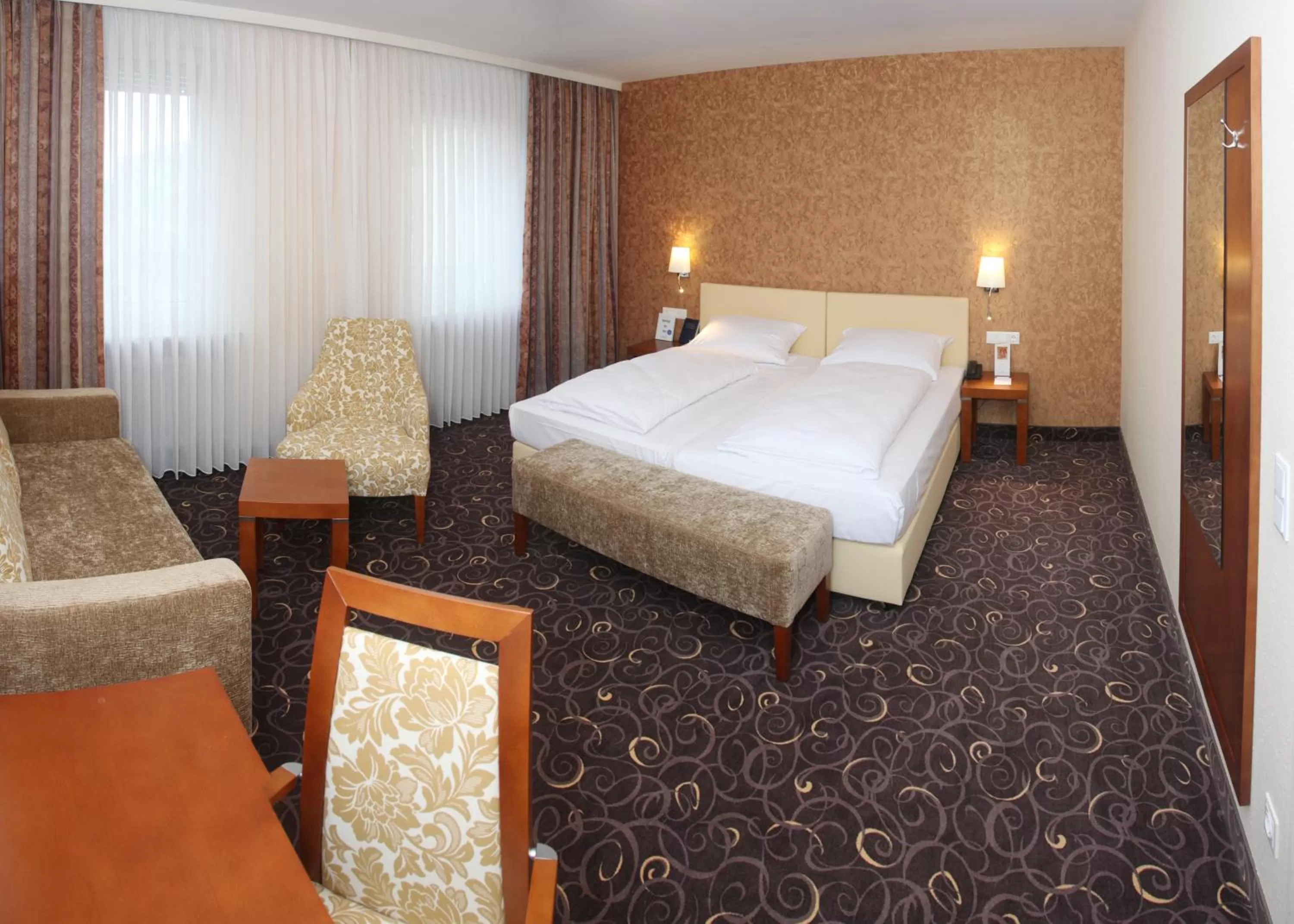 Photo of the whole room, Bed in Hotel Lenz oHG