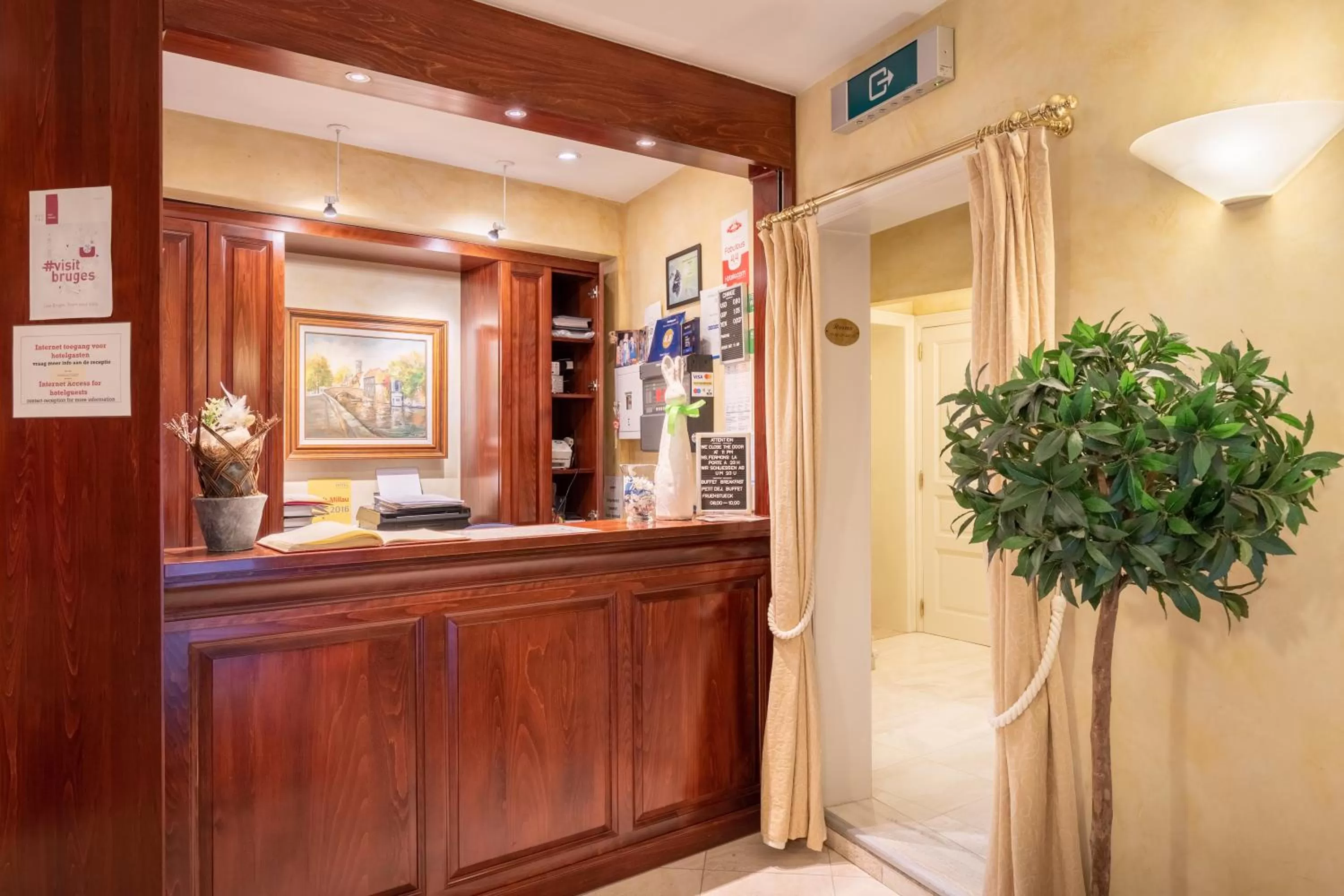 Lobby or reception in Hotel Albert I