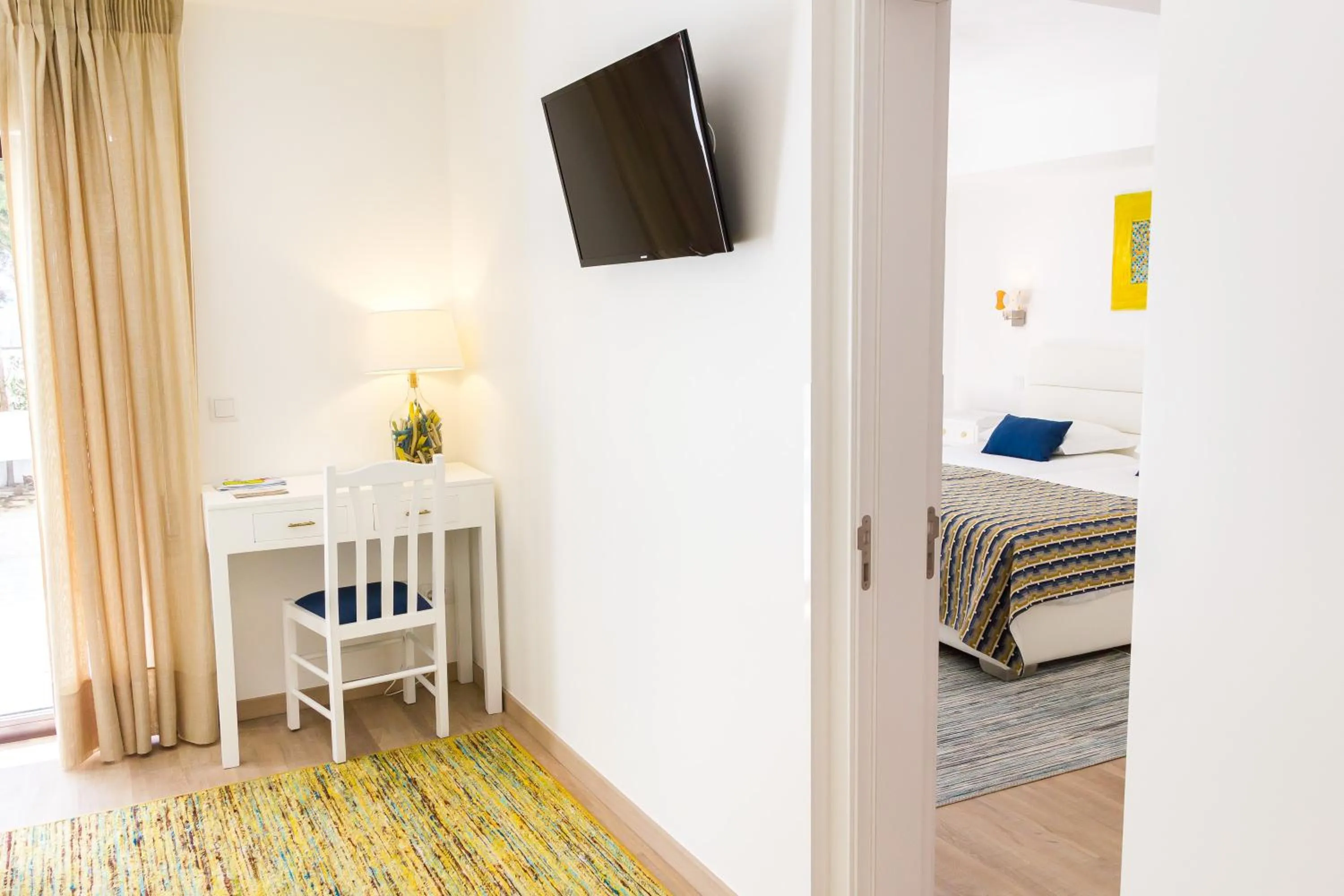 Bedroom, Bed in Boutique Hotel Casa do Outeiro - Arts & Crafts