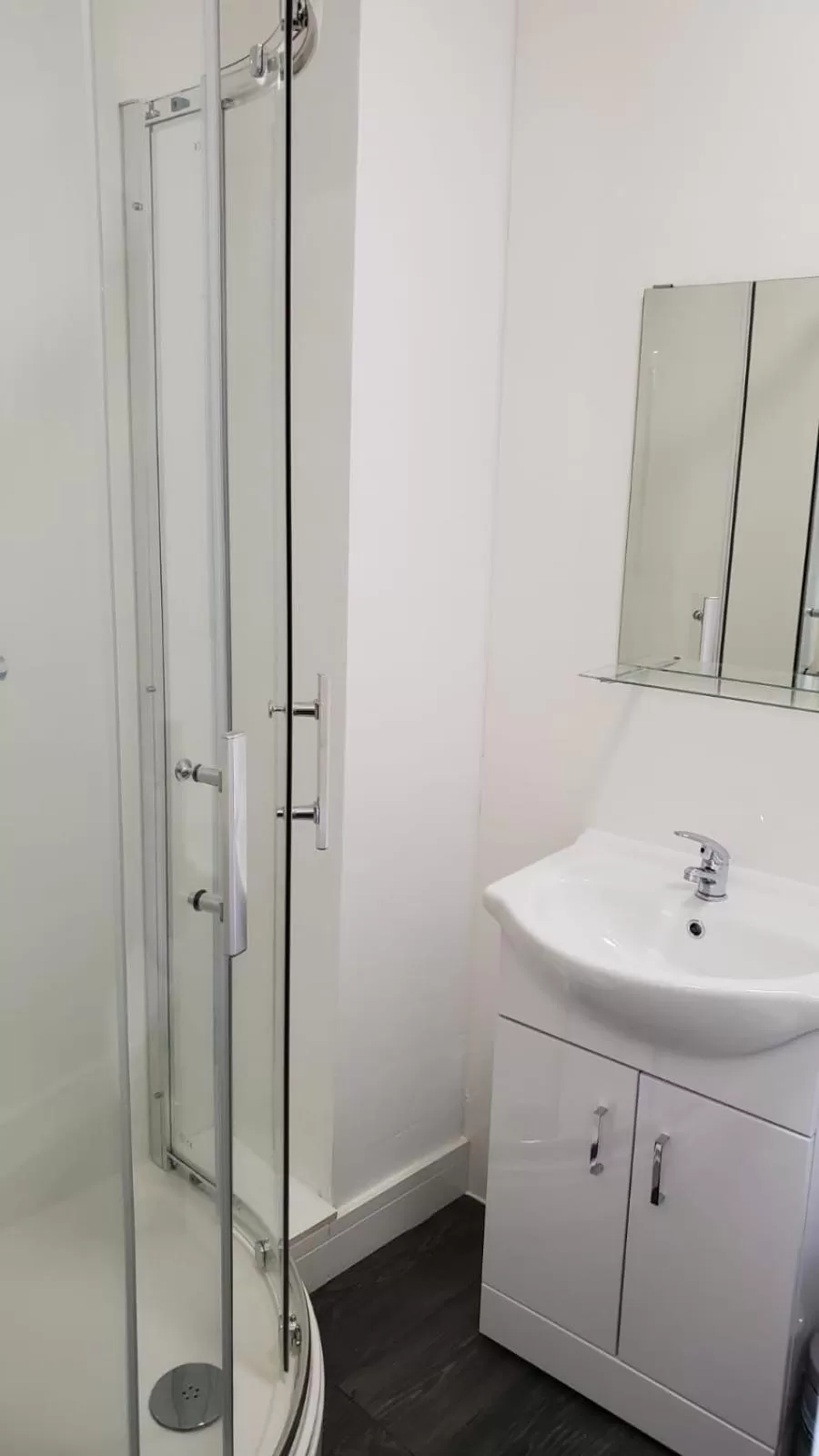 Shower in Bell Gate House