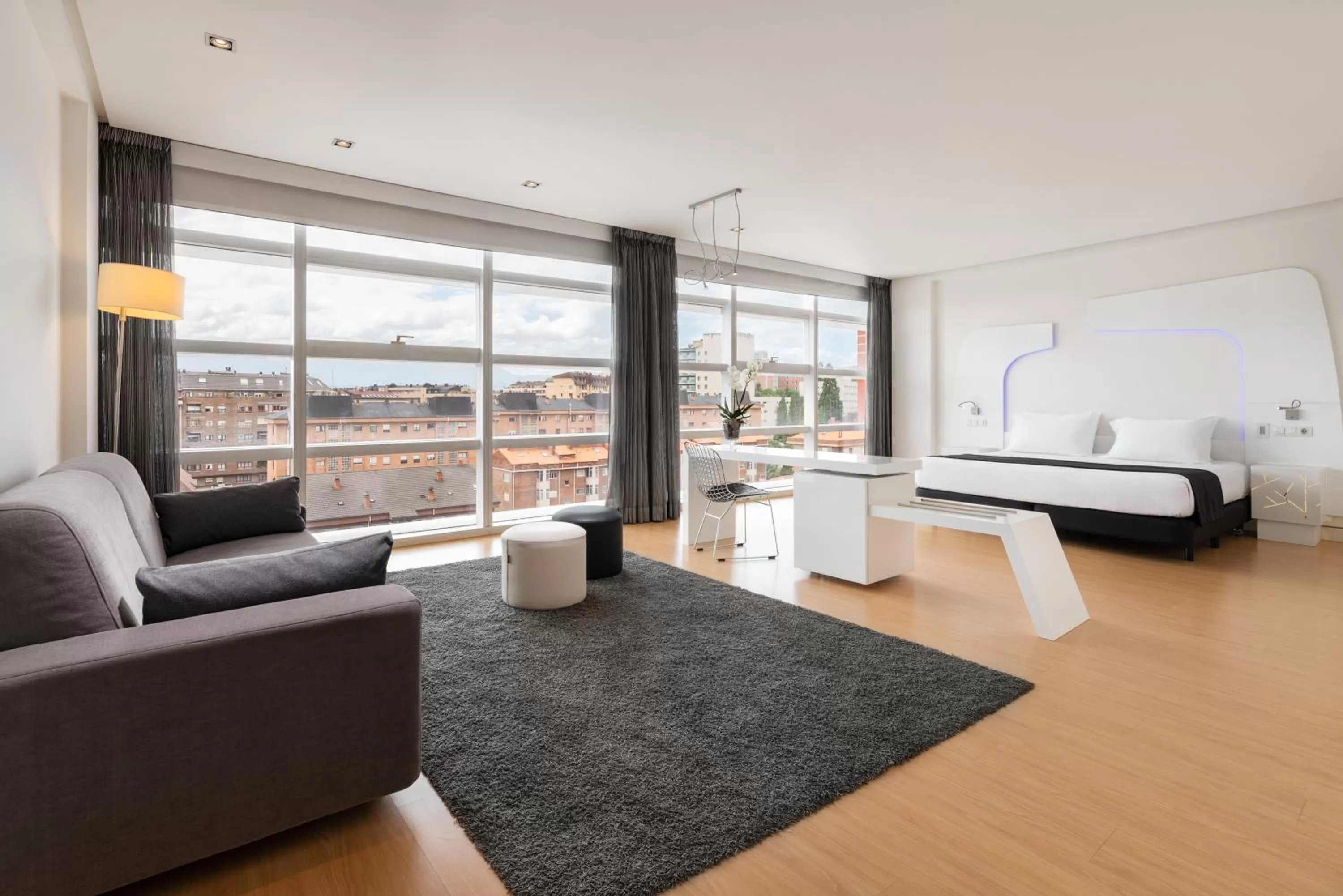 Bedroom, Bed in Eurostars Palacio de Cristal