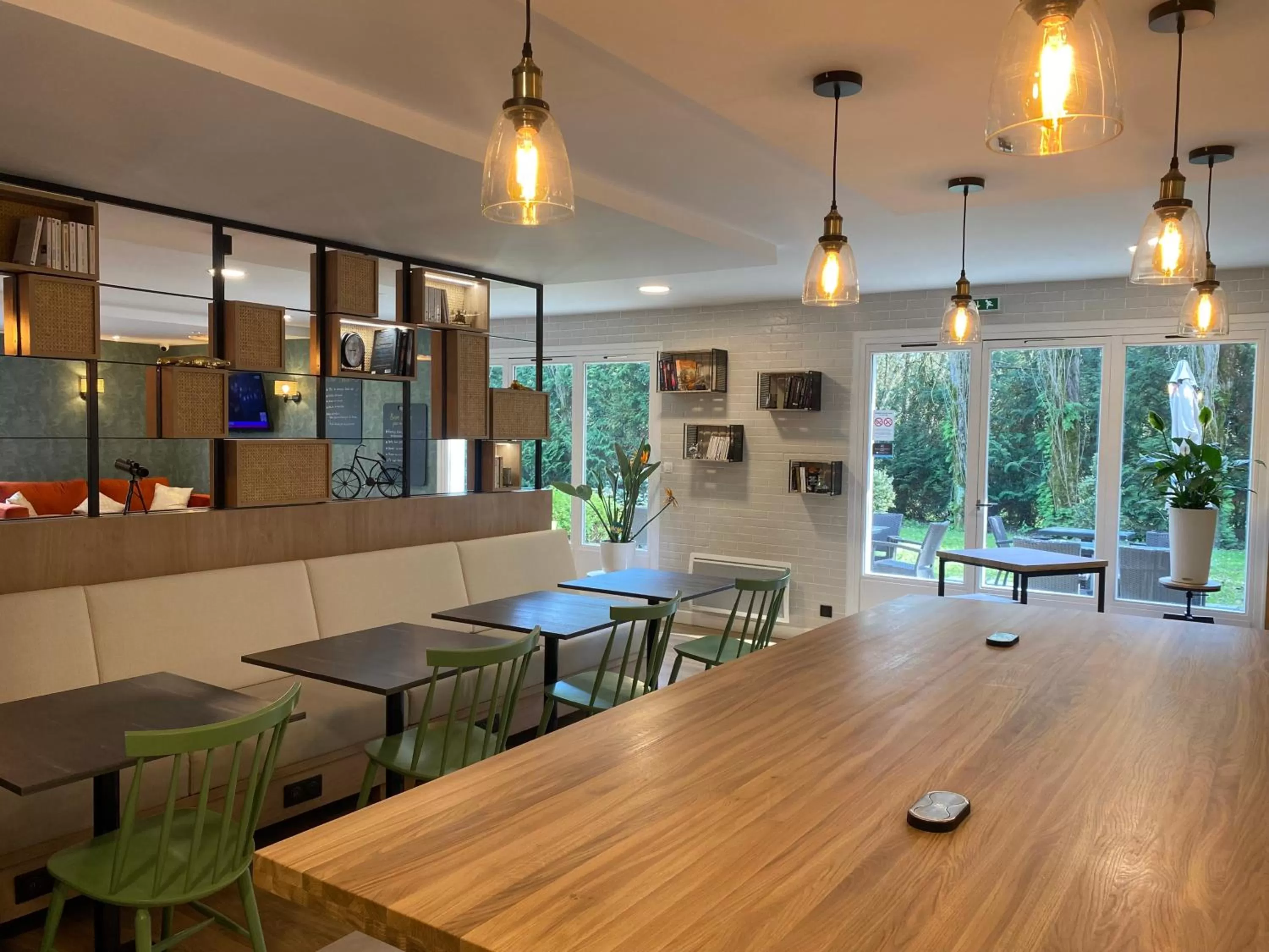 Restaurant/places to eat in Campanile Nantes ~ Rezé Aéroport