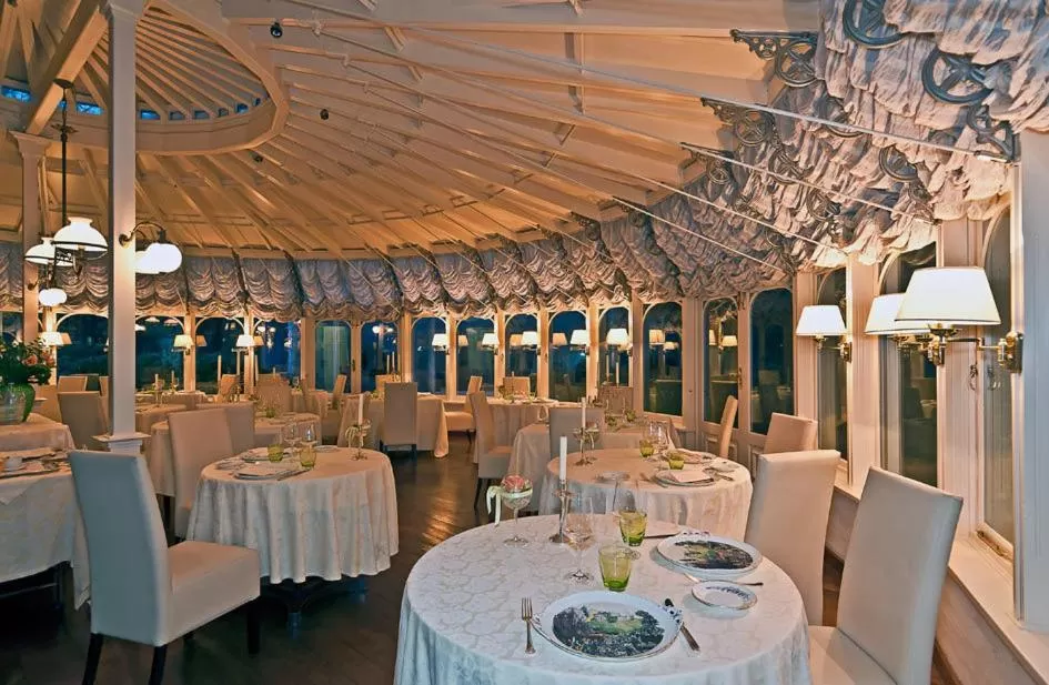 Restaurant/places to eat in Resort Dei Limoni