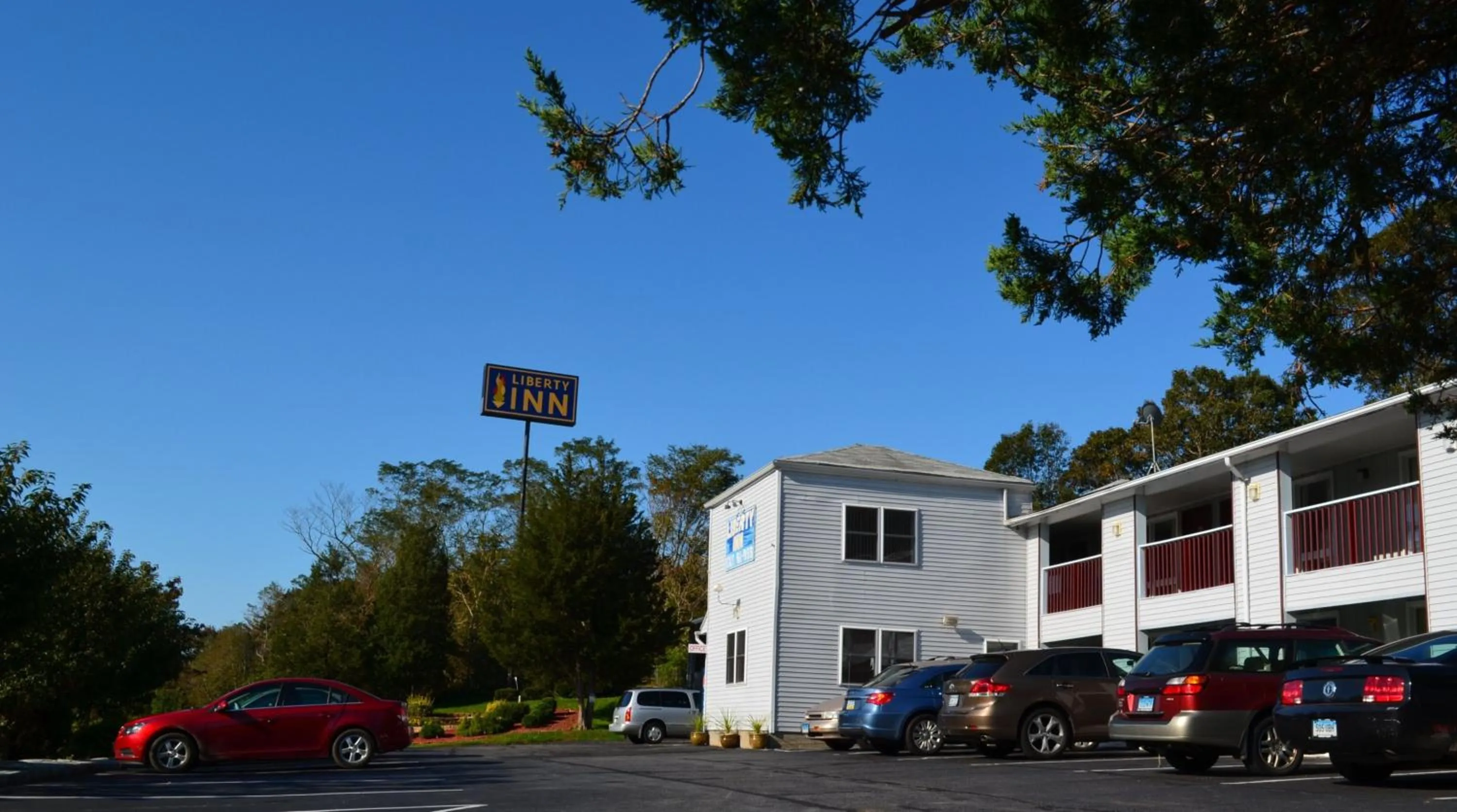 Facade/entrance in Liberty Inn Old Saybrook