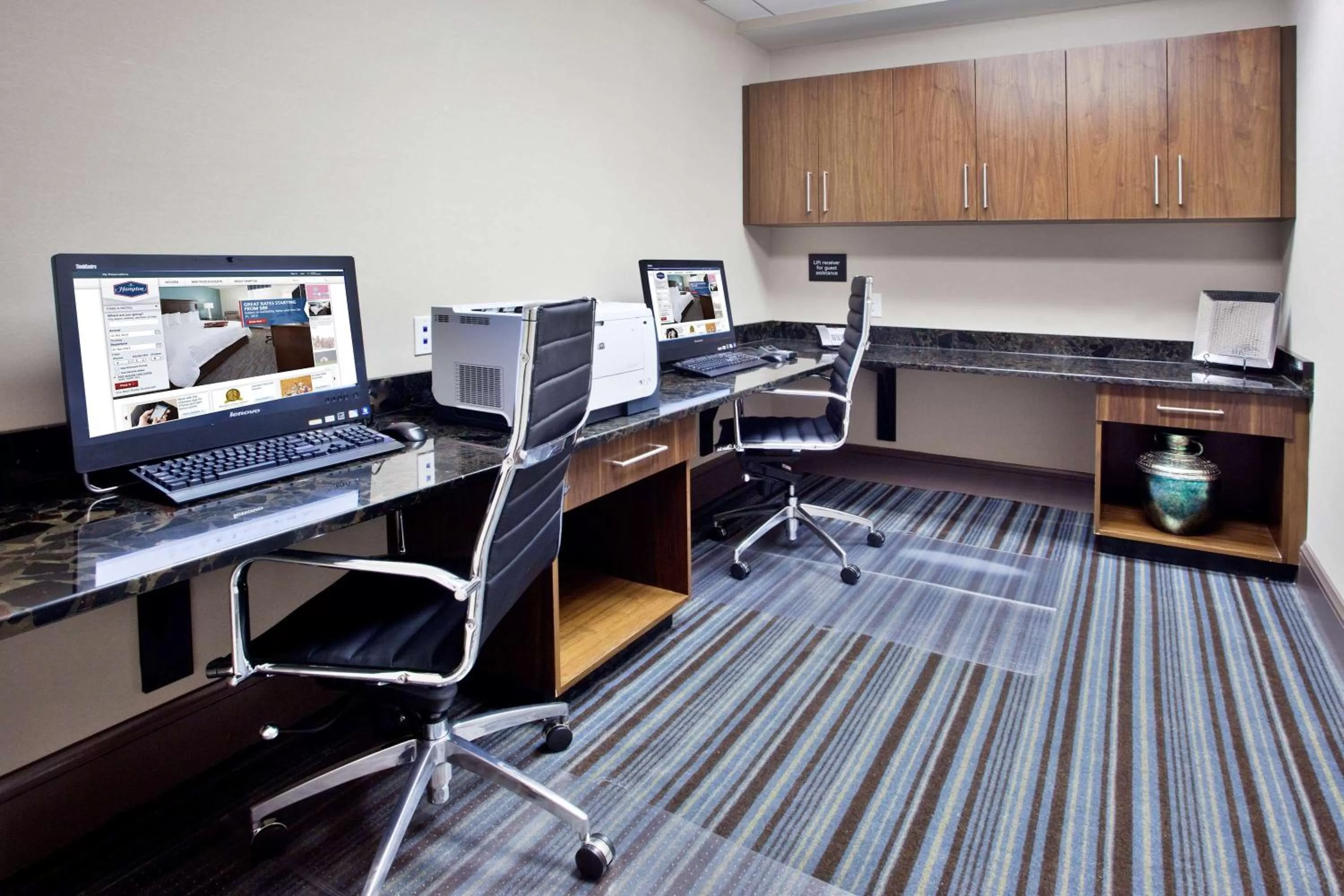 Business facilities in Hampton Inn & Suites Chapel Hill/Carrboro