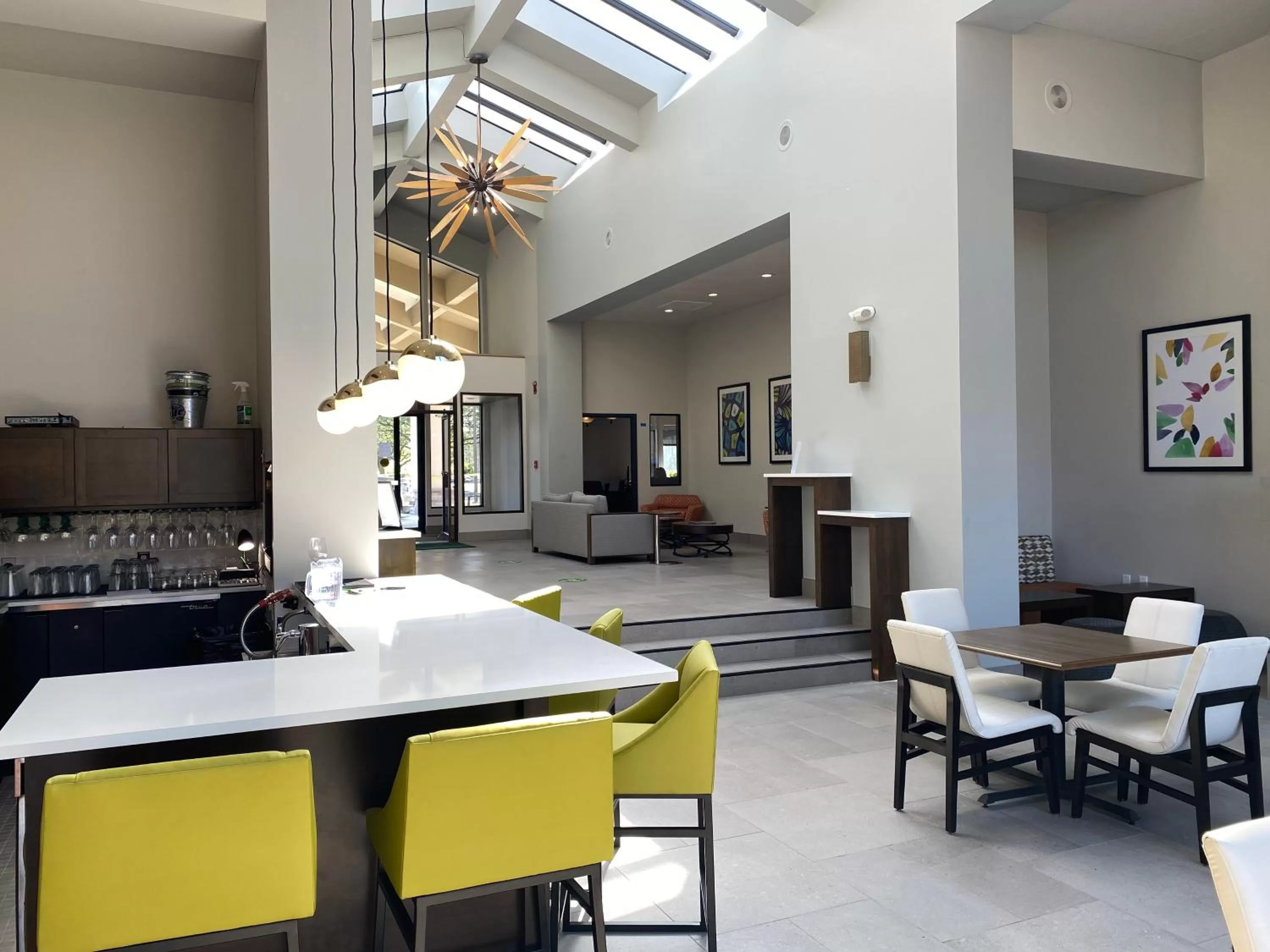 Lounge or bar in Holiday Inn Clarkston - Lewiston by IHG