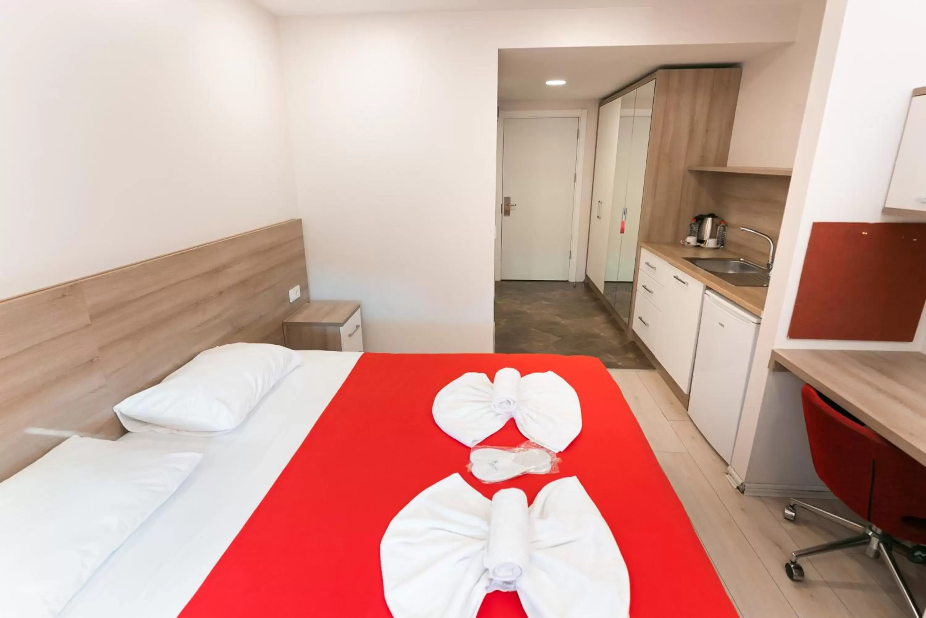 Twin Room with Bathroom in Uçar Royal Hotel ve Konferans Salonu Twin Room with Bathroom in Uçar Royal Hotel ve Konferans Salonu