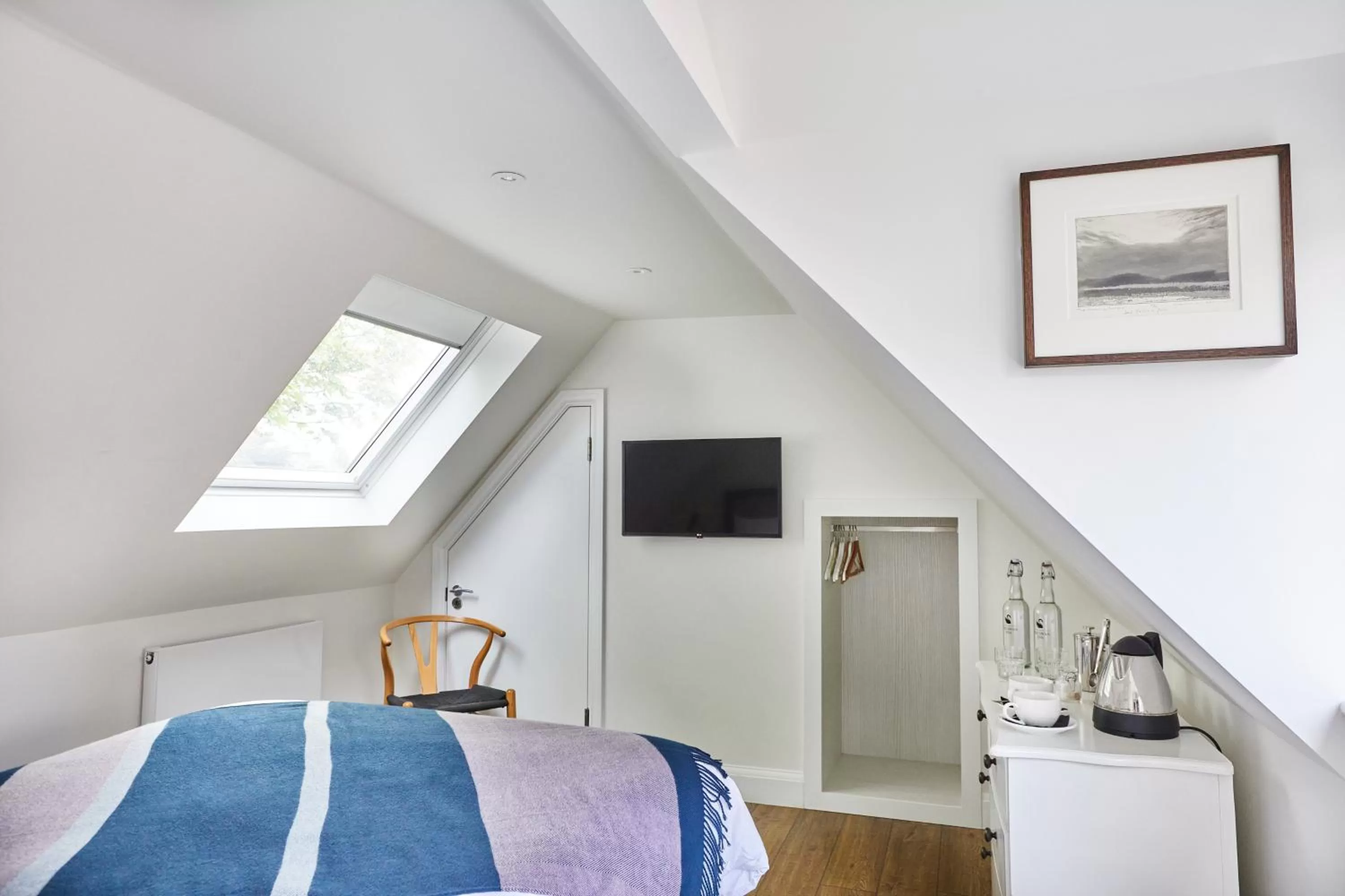 Bedroom, Bed in José Pizarro The Swan Inn