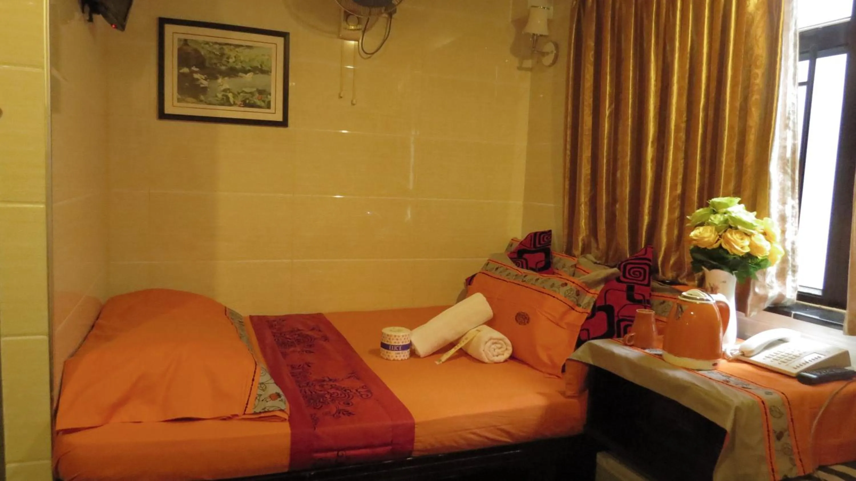 Bed in Days Hostel Block D 24 HOUR RECEPTION BLOCK D 10TH FLOOR