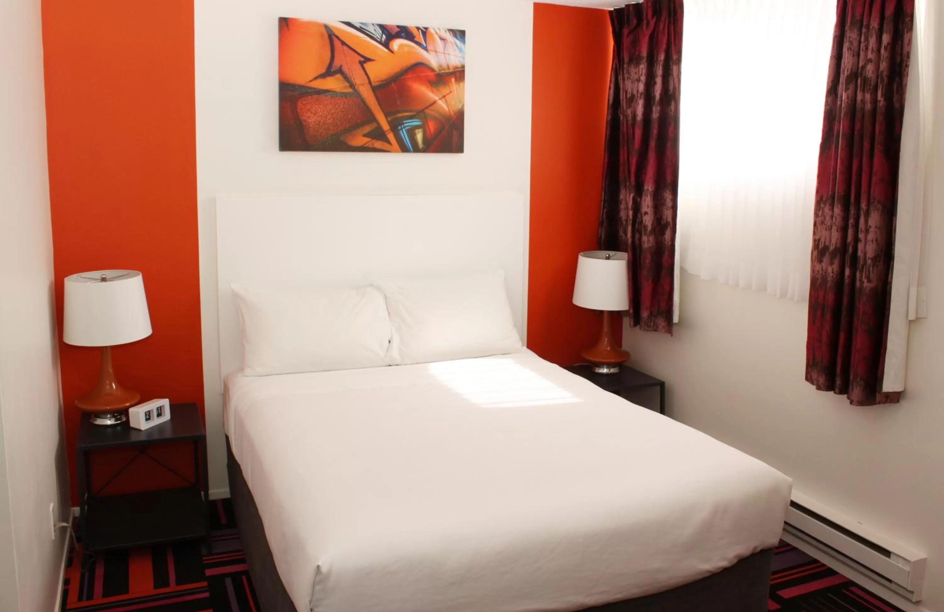 Bed in Hotel Zed Kelowna