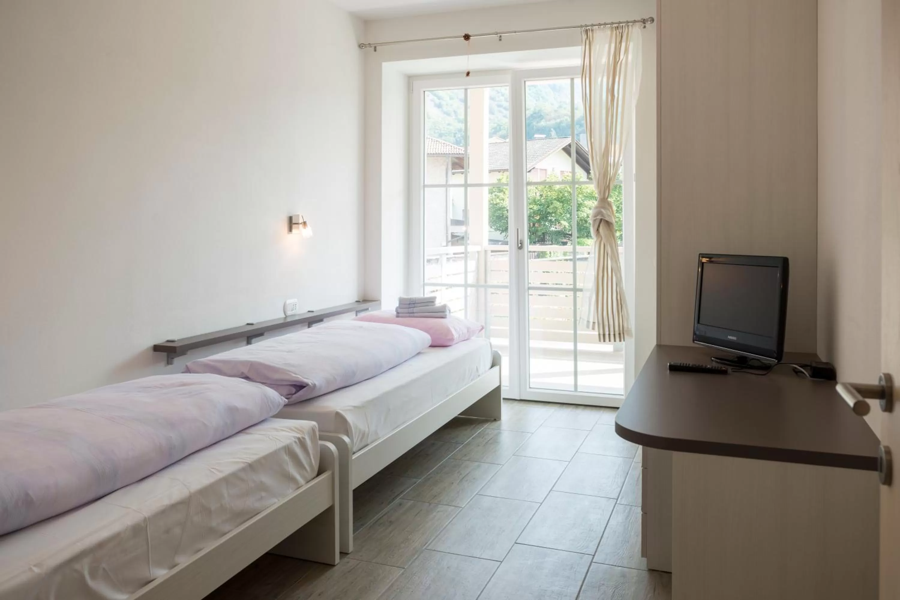 Day, Bed in Apartment Residence Veronika